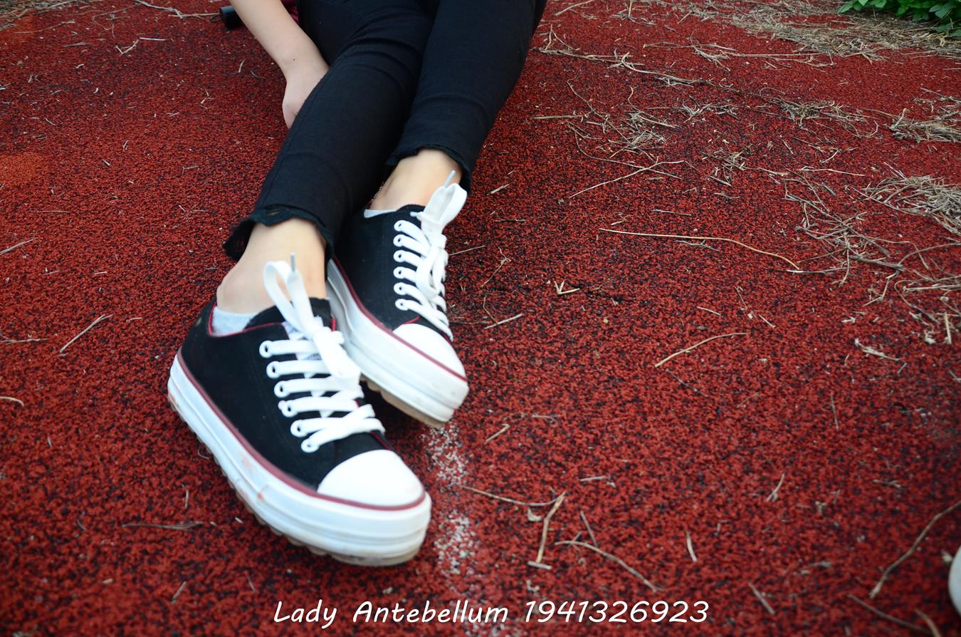 图片[89]-[战前女神] 美腿美足精品摄影套图 041 [92P] – 速更版-美库