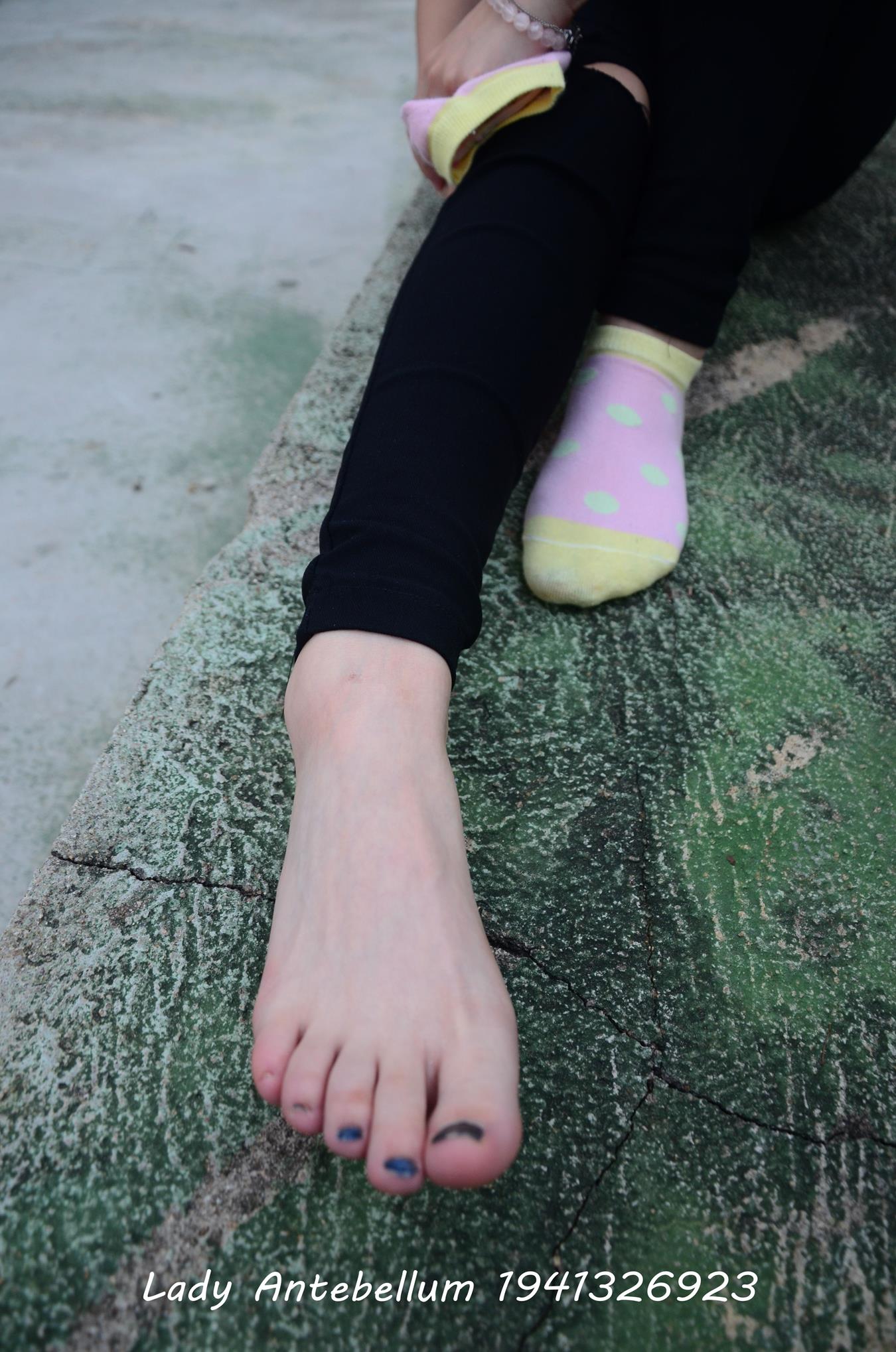 图片[87]-[战前女神] 美腿美足精品摄影套图 042 [100P] – 速更版-美库