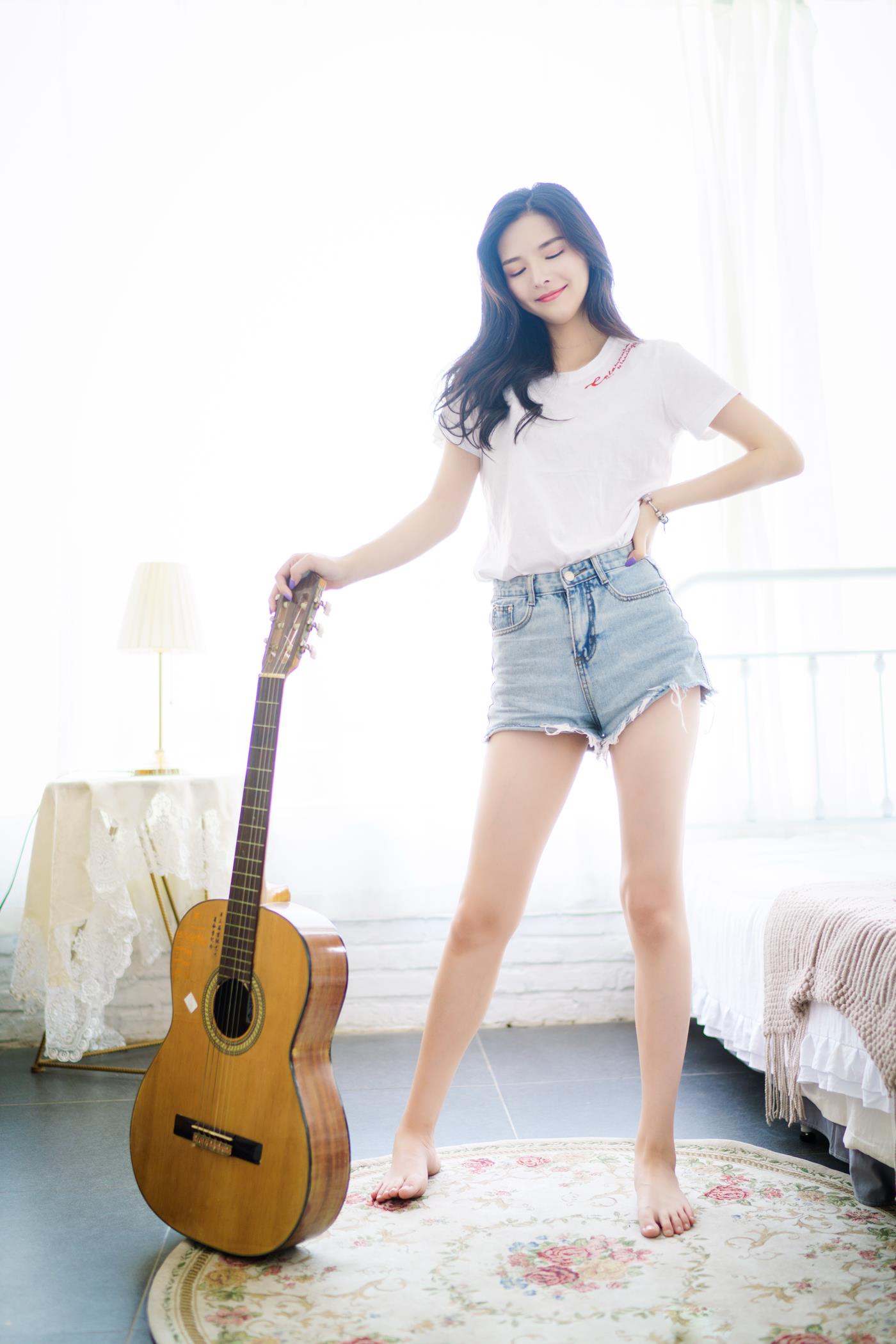 图片[32]-[YITUYU艺图语] 2022.02.08 大长腿女孩的私房照 小容 [30P] – 速更版-美库