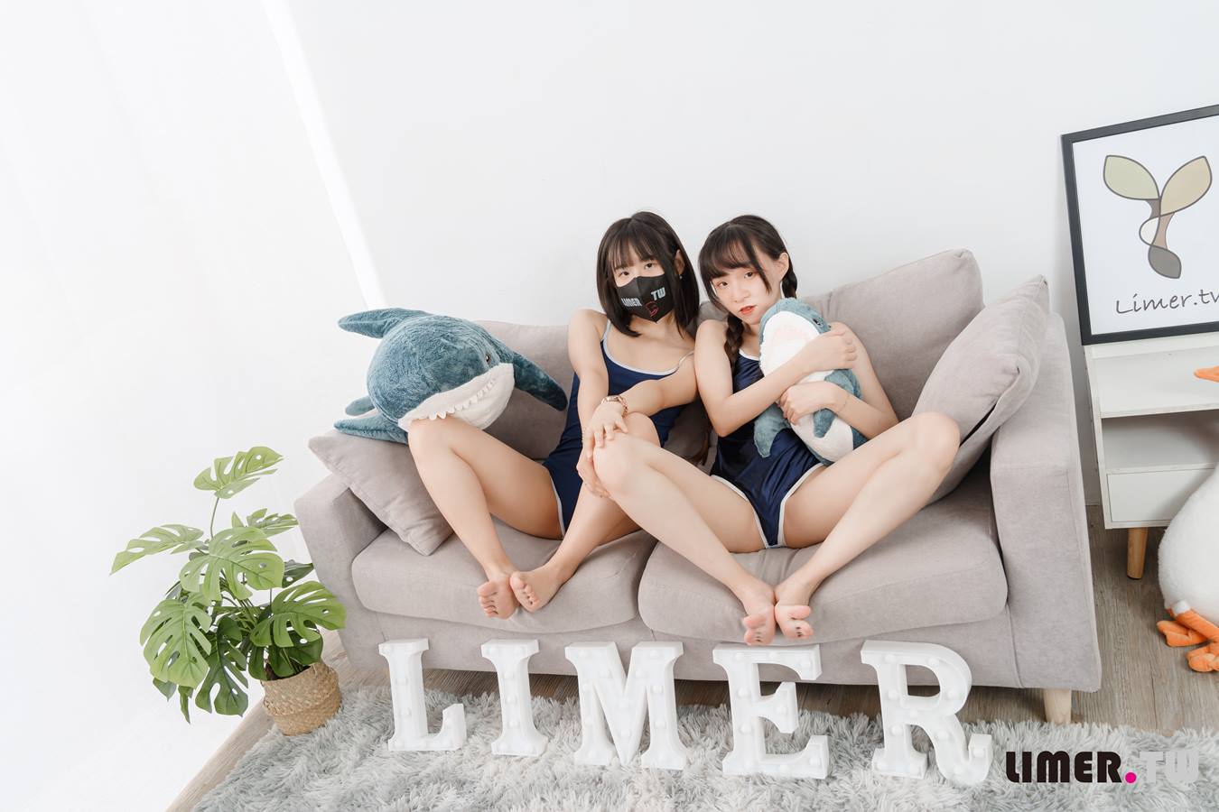 图片[30]-Limerence原创 NO.017 台湾Meow小只马姐妹丼死库水の 巨人 踩踏 (1) [66P] – 速更版-美库