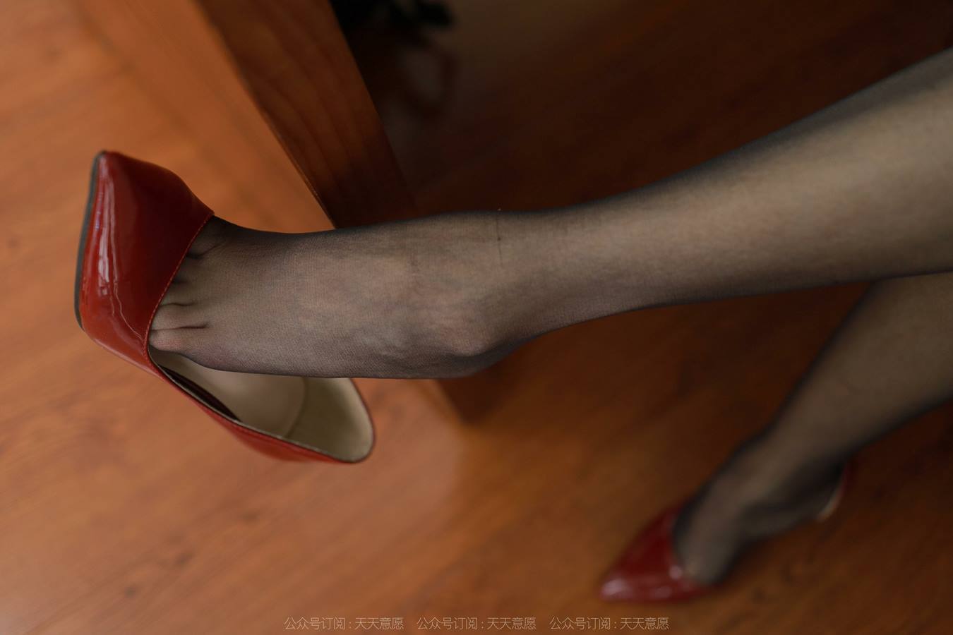 图片[15]-[IESS异思趣向] 2022.07.06 丝享家1139：婉萍《嘿丝办公室》[90P] – 速更版-美库