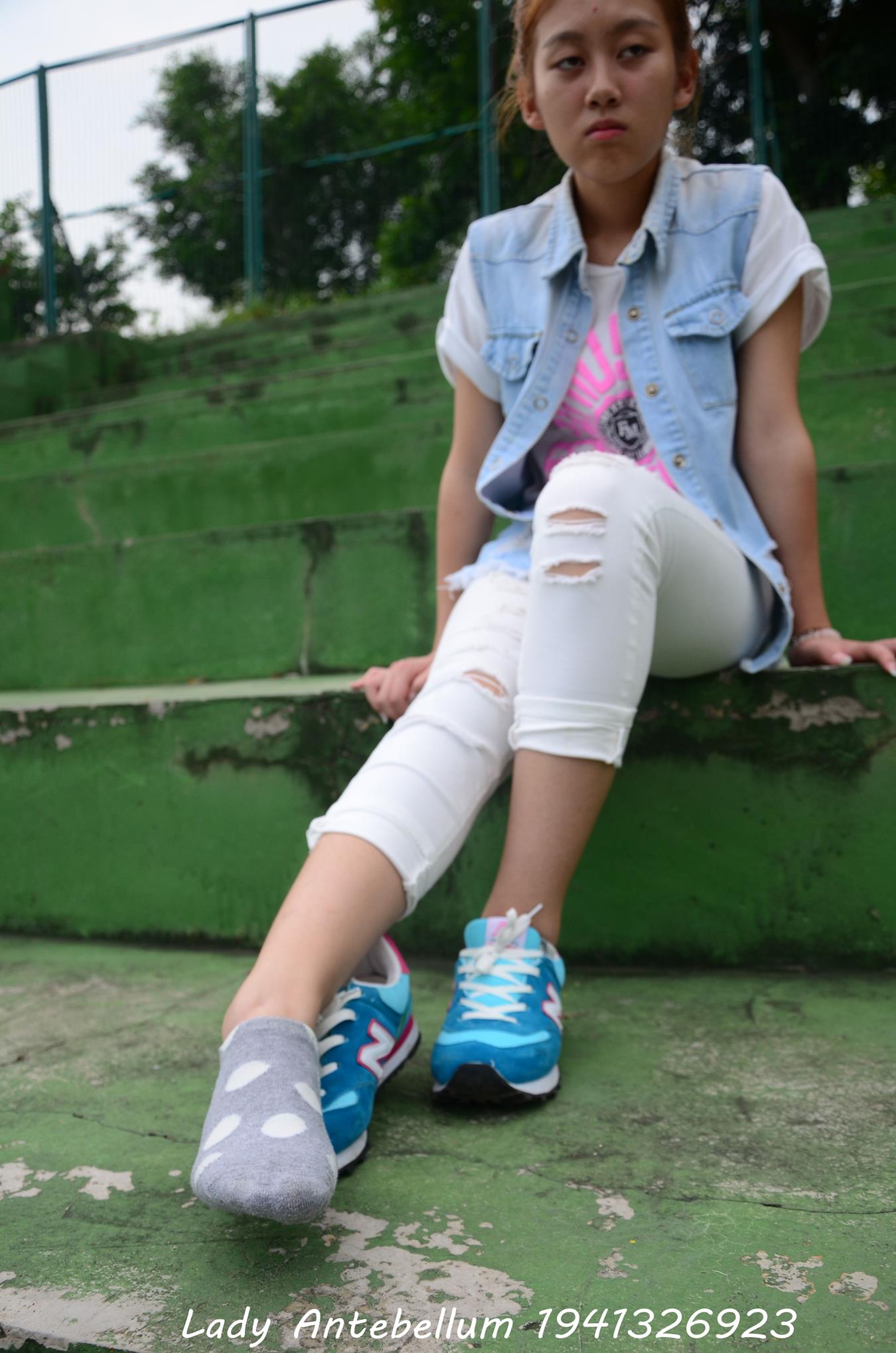 图片[23]-[战前女神] 美腿美足精品摄影套图 043 [102P] – 速更版-美库