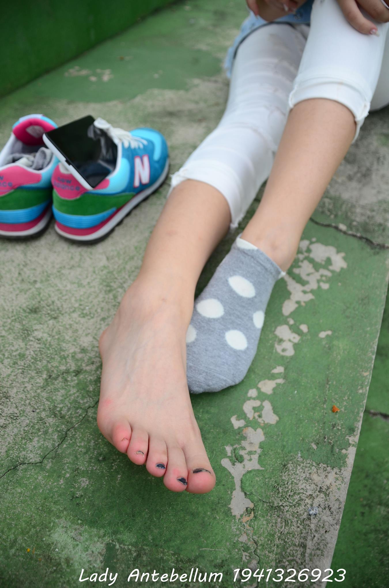 图片[71]-[战前女神] 美腿美足精品摄影套图 043 [102P] – 速更版-美库