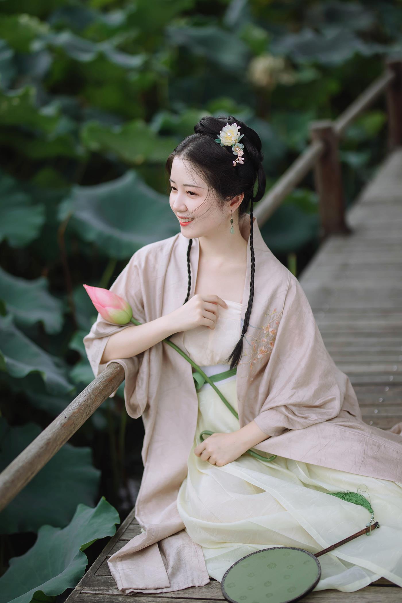 图片[10]-[YITUYU艺图语] 2022.02.09 荷叶五寸荷花娇 罗熙 [19P] – 速更版-美库