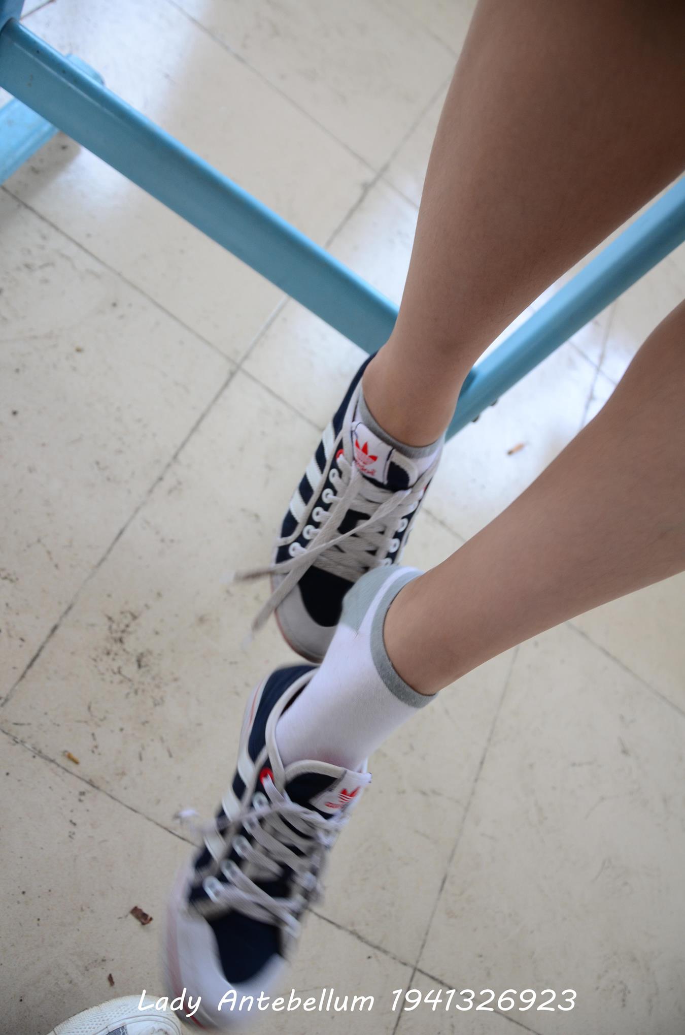 图片[21]-[战前女神] 美腿美足精品摄影套图 046 [108P] – 速更版-美库