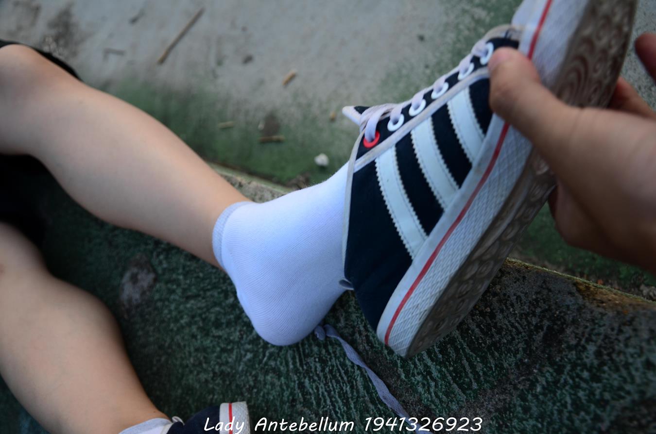 图片[17]-[战前女神] 美腿美足精品摄影套图 047 [116P] – 速更版-美库