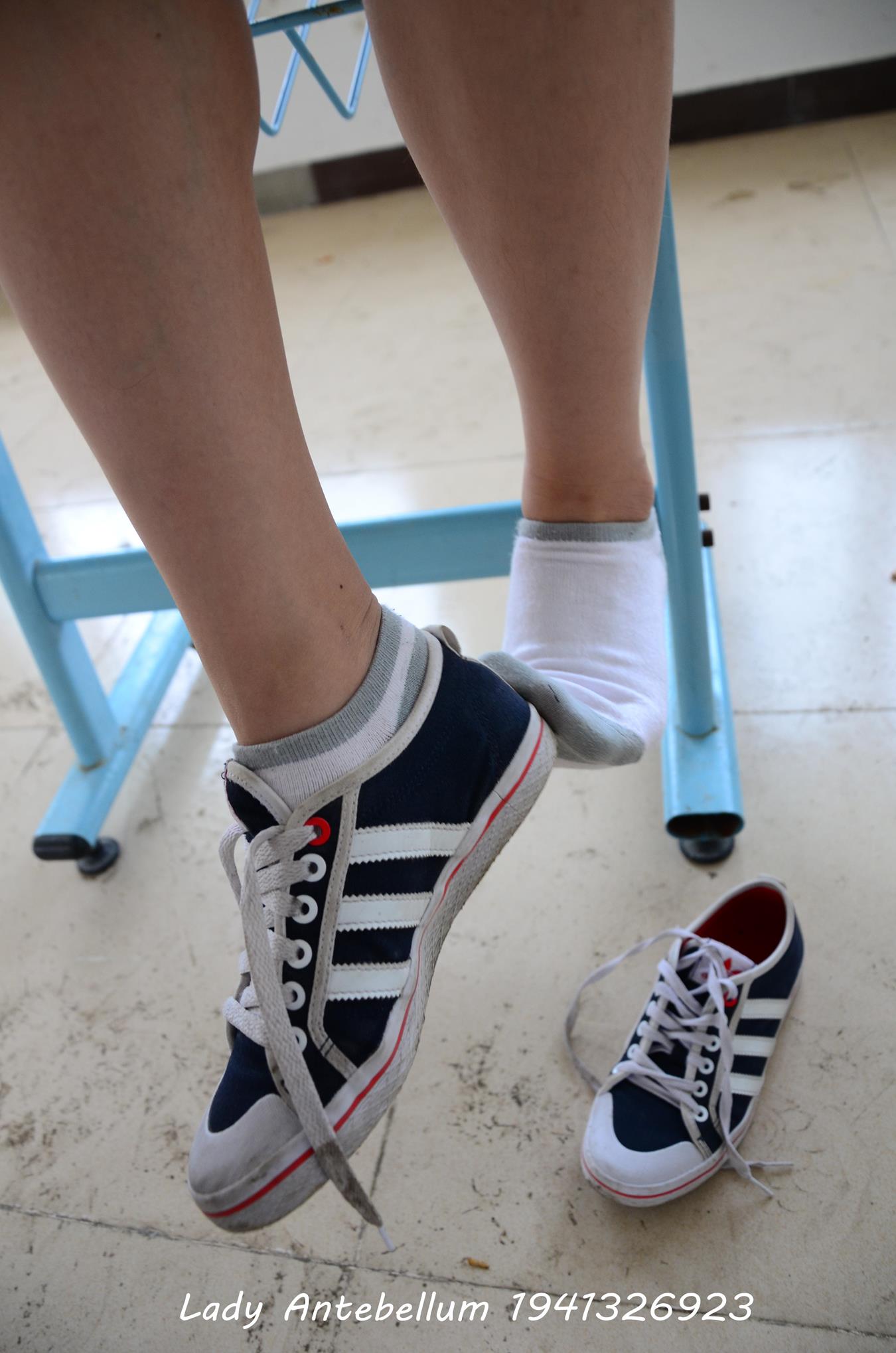 图片[23]-[战前女神] 美腿美足精品摄影套图 046 [108P] – 速更版-美库