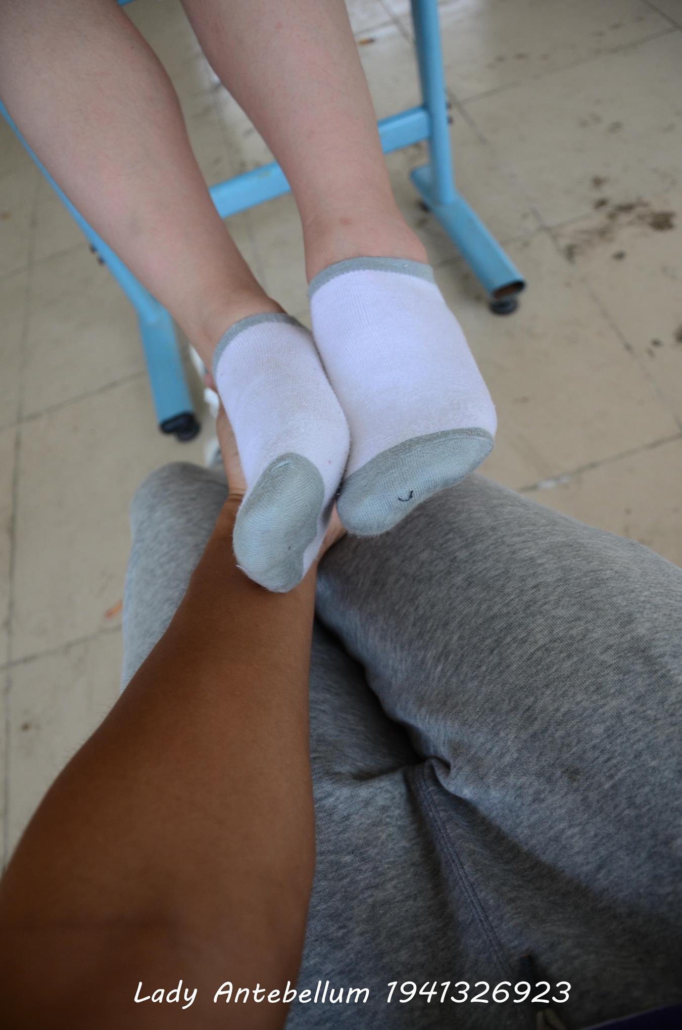 图片[36]-[战前女神] 美腿美足精品摄影套图 046 [108P] – 速更版-美库