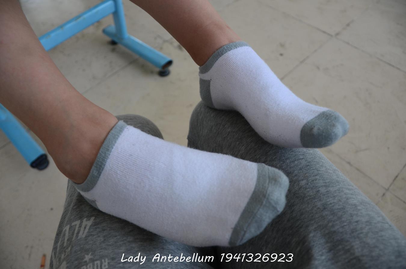 图片[55]-[战前女神] 美腿美足精品摄影套图 046 [108P] – 速更版-美库