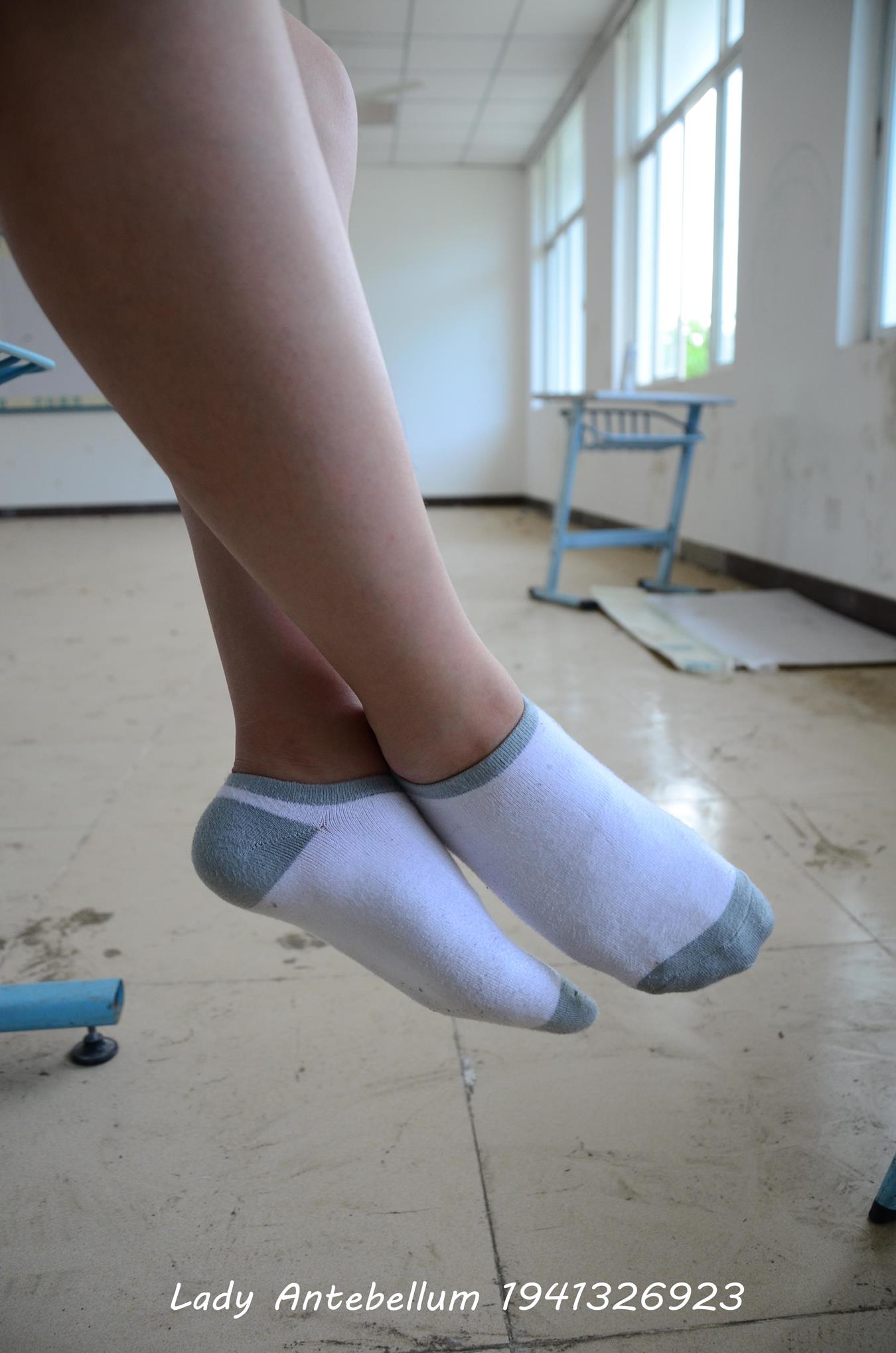 图片[57]-[战前女神] 美腿美足精品摄影套图 046 [108P] – 速更版-美库