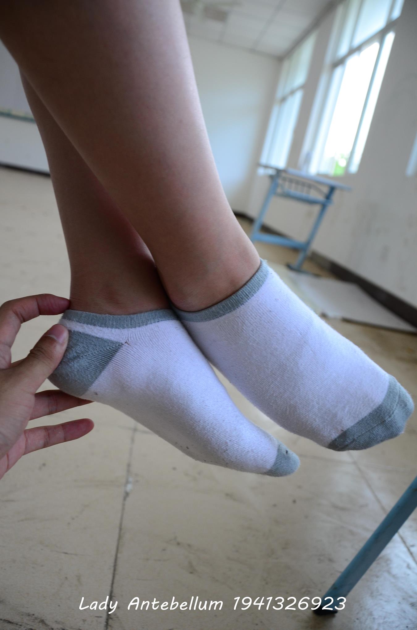 图片[59]-[战前女神] 美腿美足精品摄影套图 046 [108P] – 速更版-美库