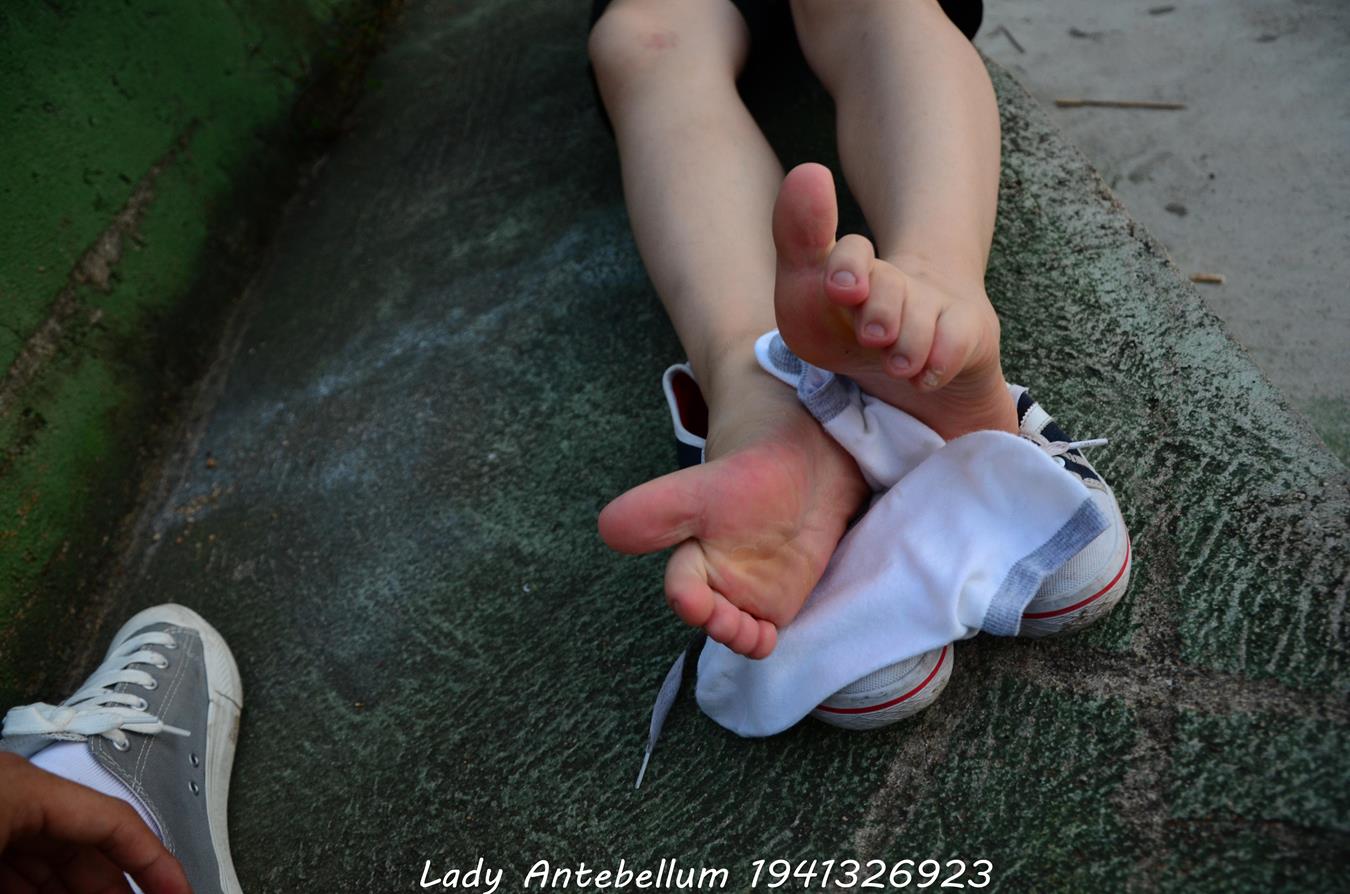 图片[98]-[战前女神] 美腿美足精品摄影套图 047 [116P] – 速更版-美库