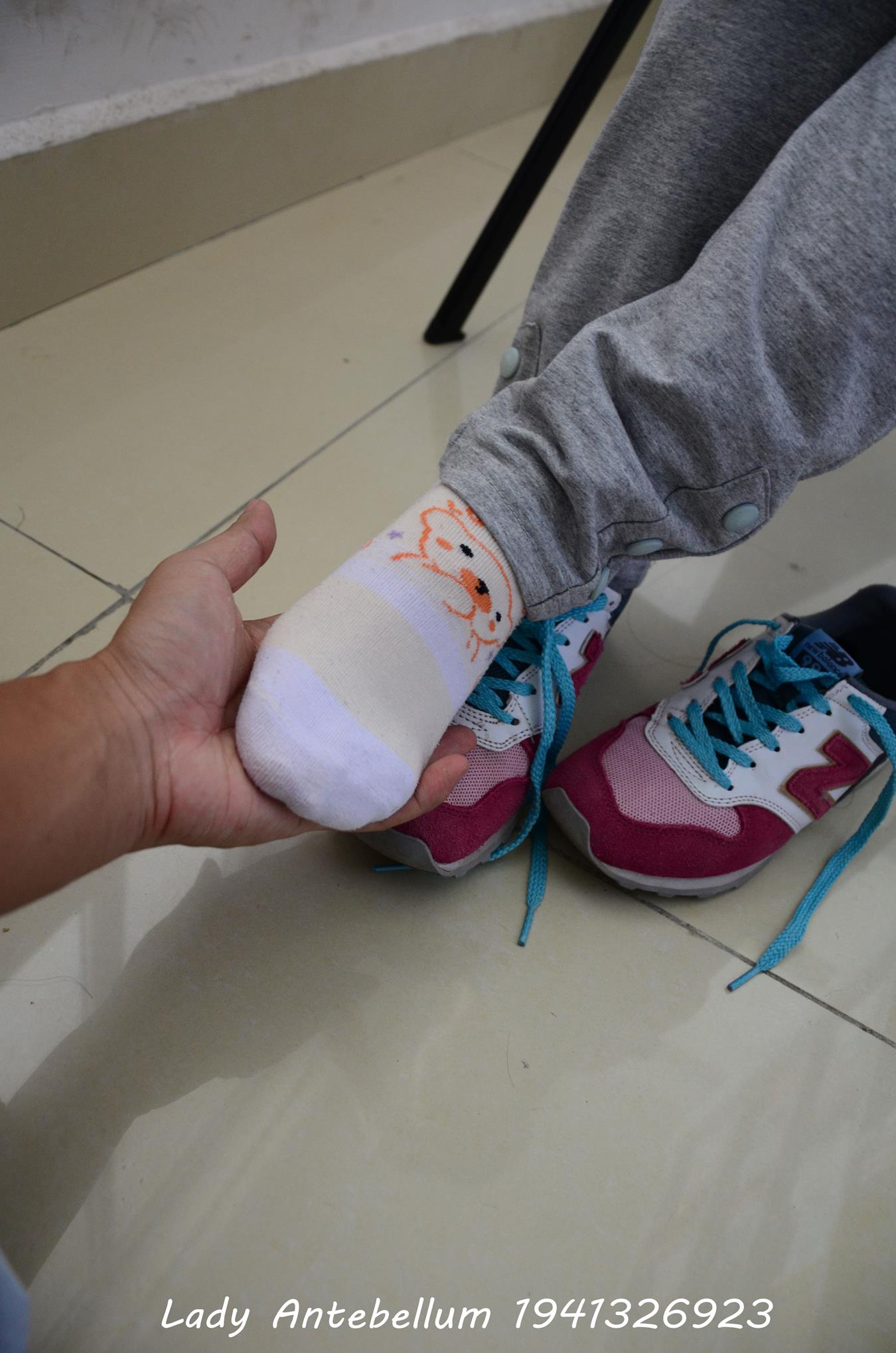 图片[15]-[战前女神] 美腿美足精品摄影套图 048 [71P] – 速更版-美库