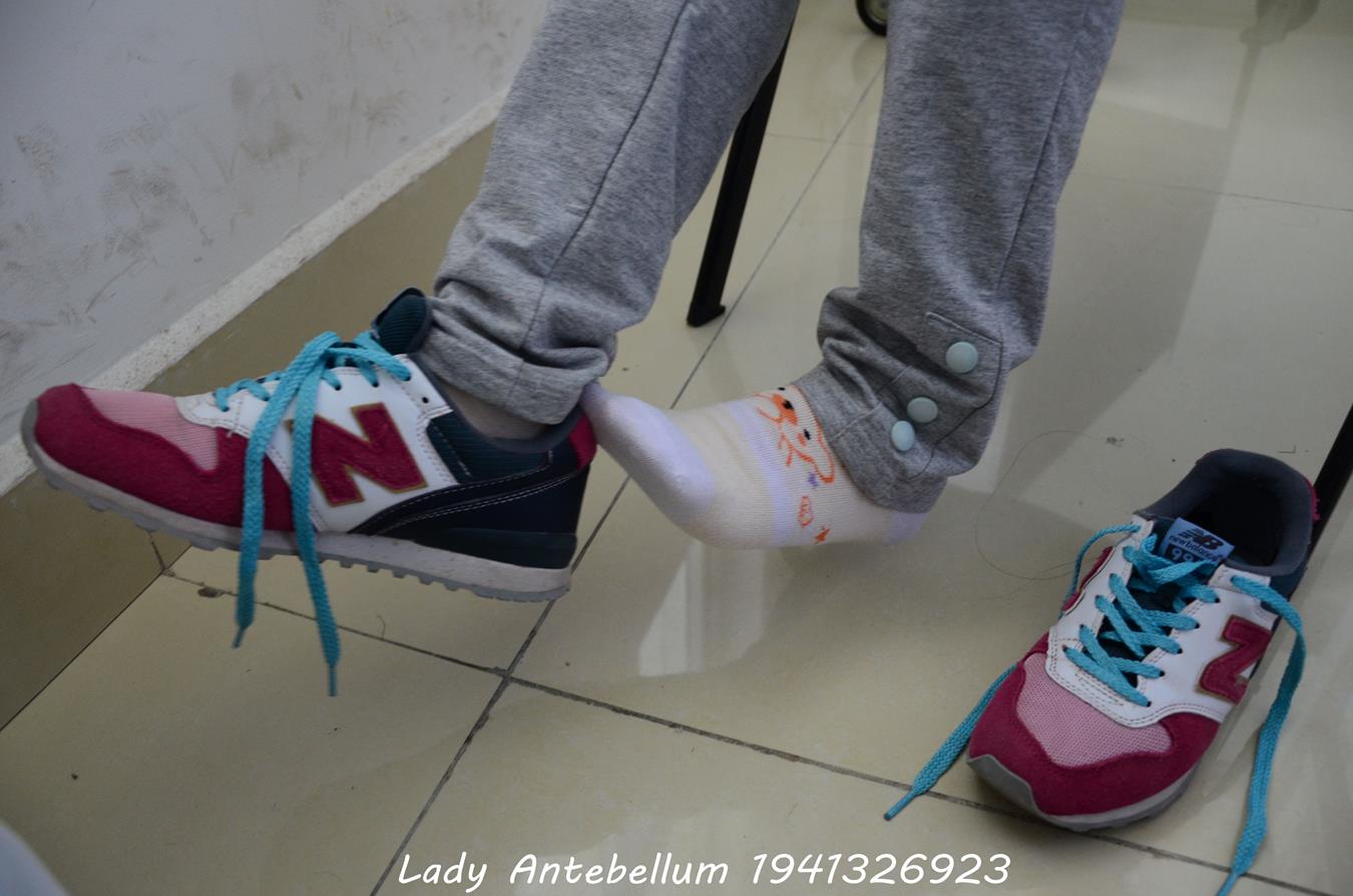 图片[16]-[战前女神] 美腿美足精品摄影套图 048 [71P] – 速更版-美库