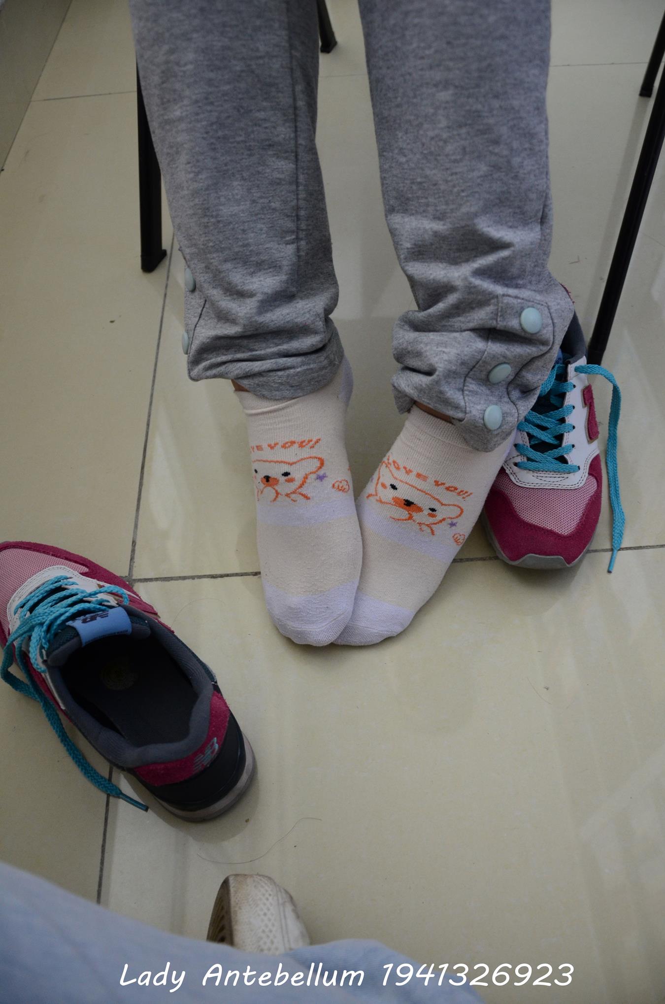 图片[23]-[战前女神] 美腿美足精品摄影套图 048 [71P] – 速更版-美库