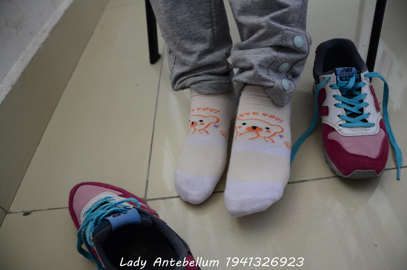 图片[25]-[战前女神] 美腿美足精品摄影套图 048 [71P] – 速更版-美库