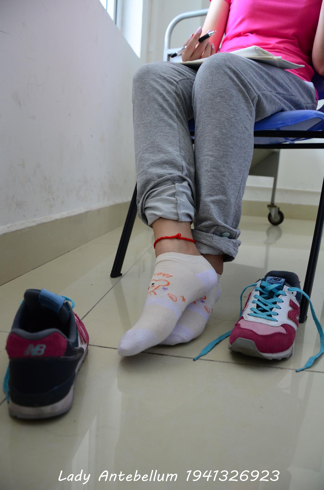 图片[31]-[战前女神] 美腿美足精品摄影套图 048 [71P] – 速更版-美库