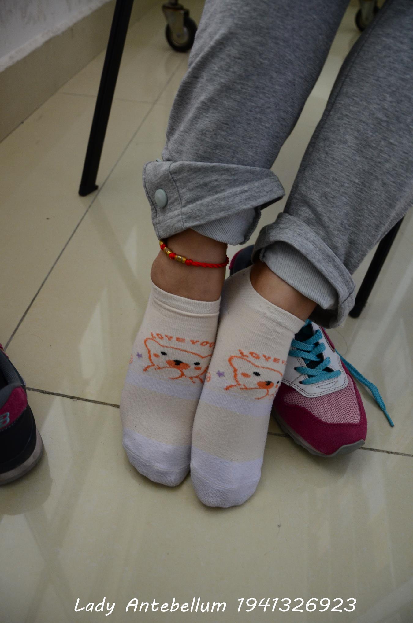 图片[45]-[战前女神] 美腿美足精品摄影套图 048 [71P] – 速更版-美库