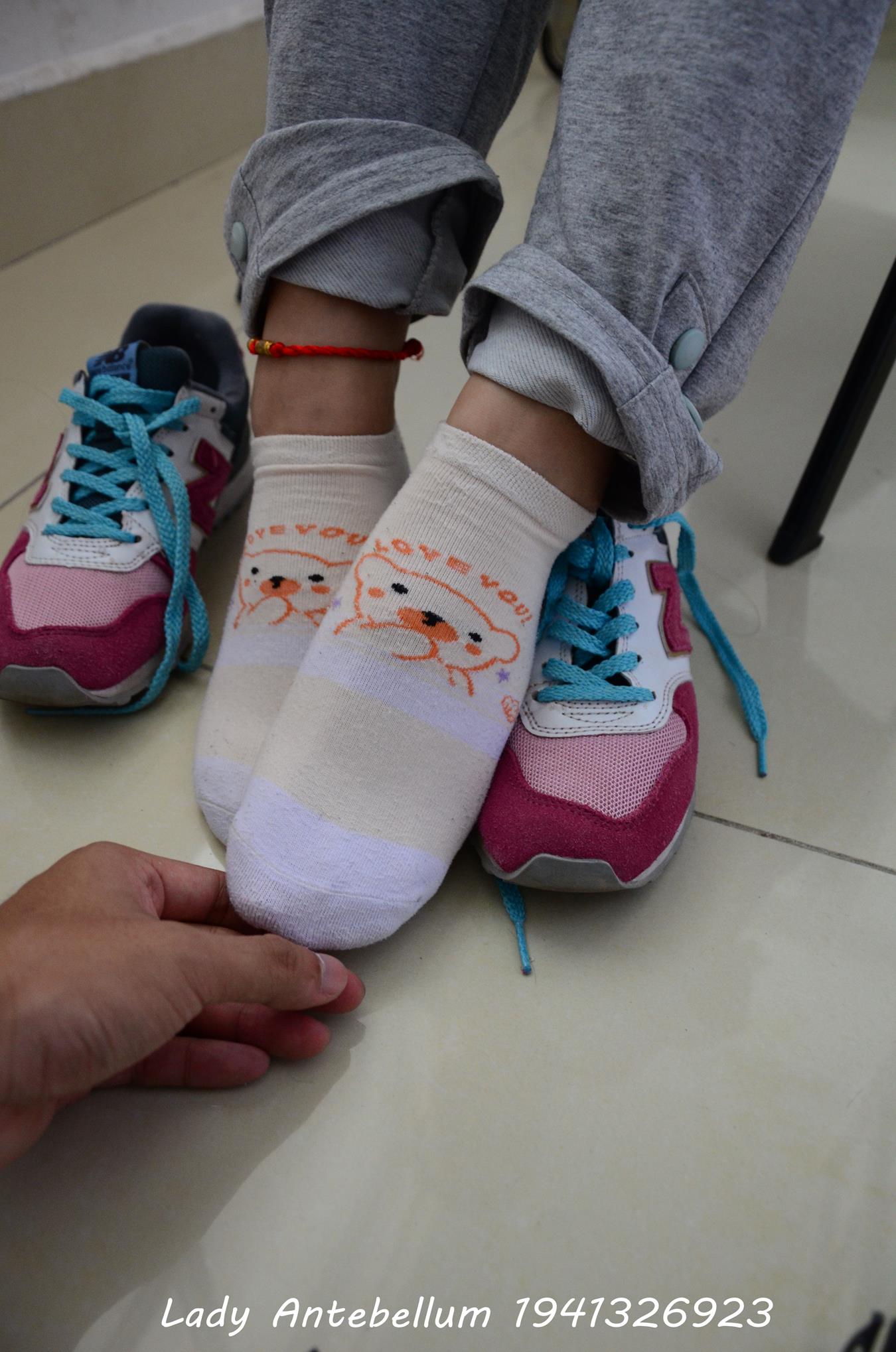 图片[49]-[战前女神] 美腿美足精品摄影套图 048 [71P] – 速更版-美库