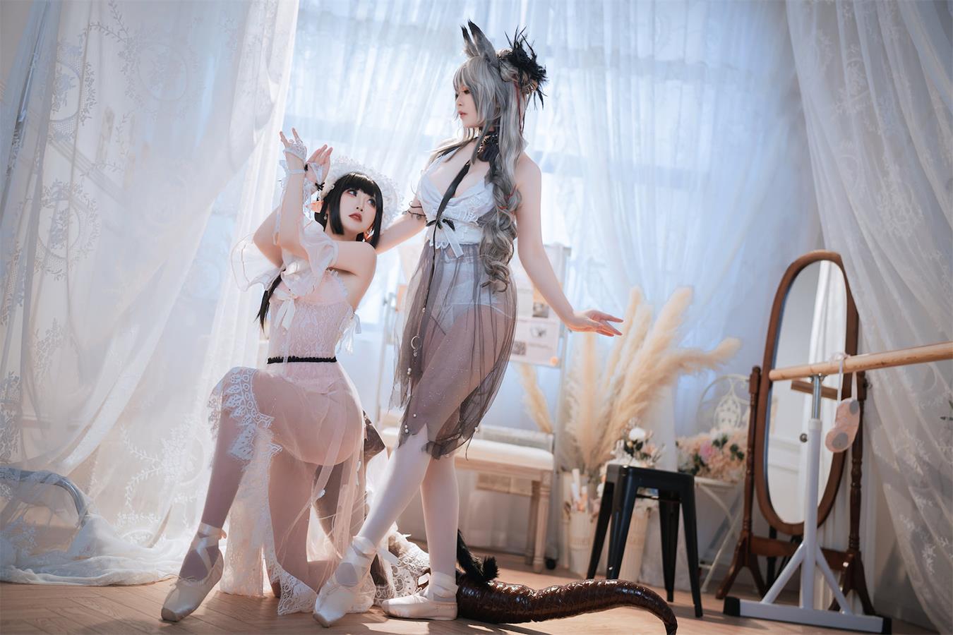 图片[21]-可爱人气Coser面饼仙儿&半半子 Arknights 黑x森蚺バレエ [52P] – 速更版-美库