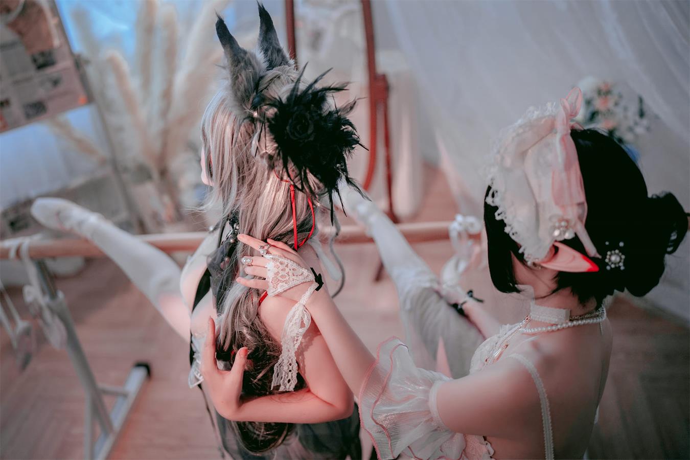 图片[35]-可爱人气Coser面饼仙儿&半半子 Arknights 黑x森蚺バレエ [52P] – 速更版-美库