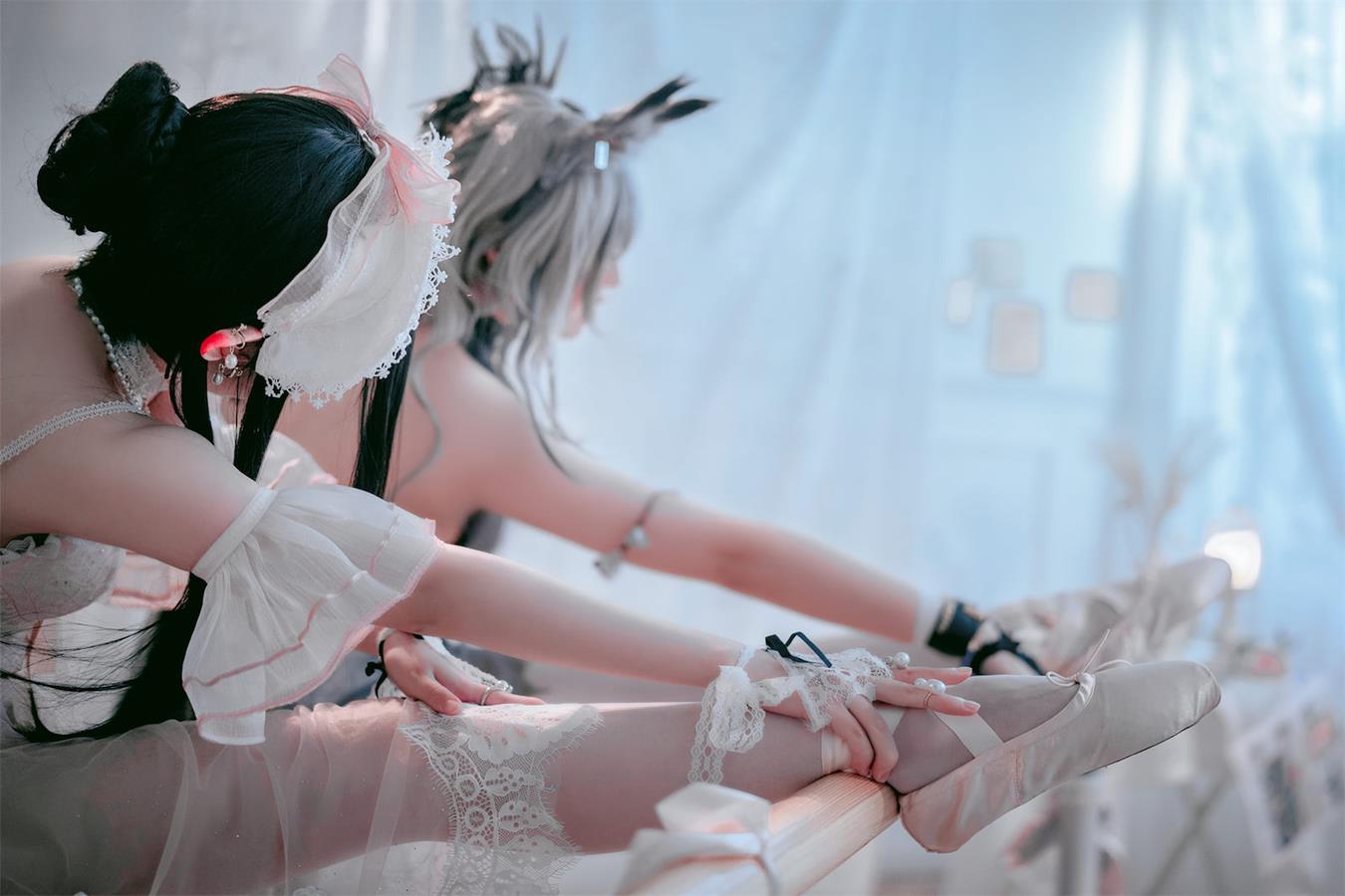 图片[36]-可爱人气Coser面饼仙儿&半半子 Arknights 黑x森蚺バレエ [52P] – 速更版-美库