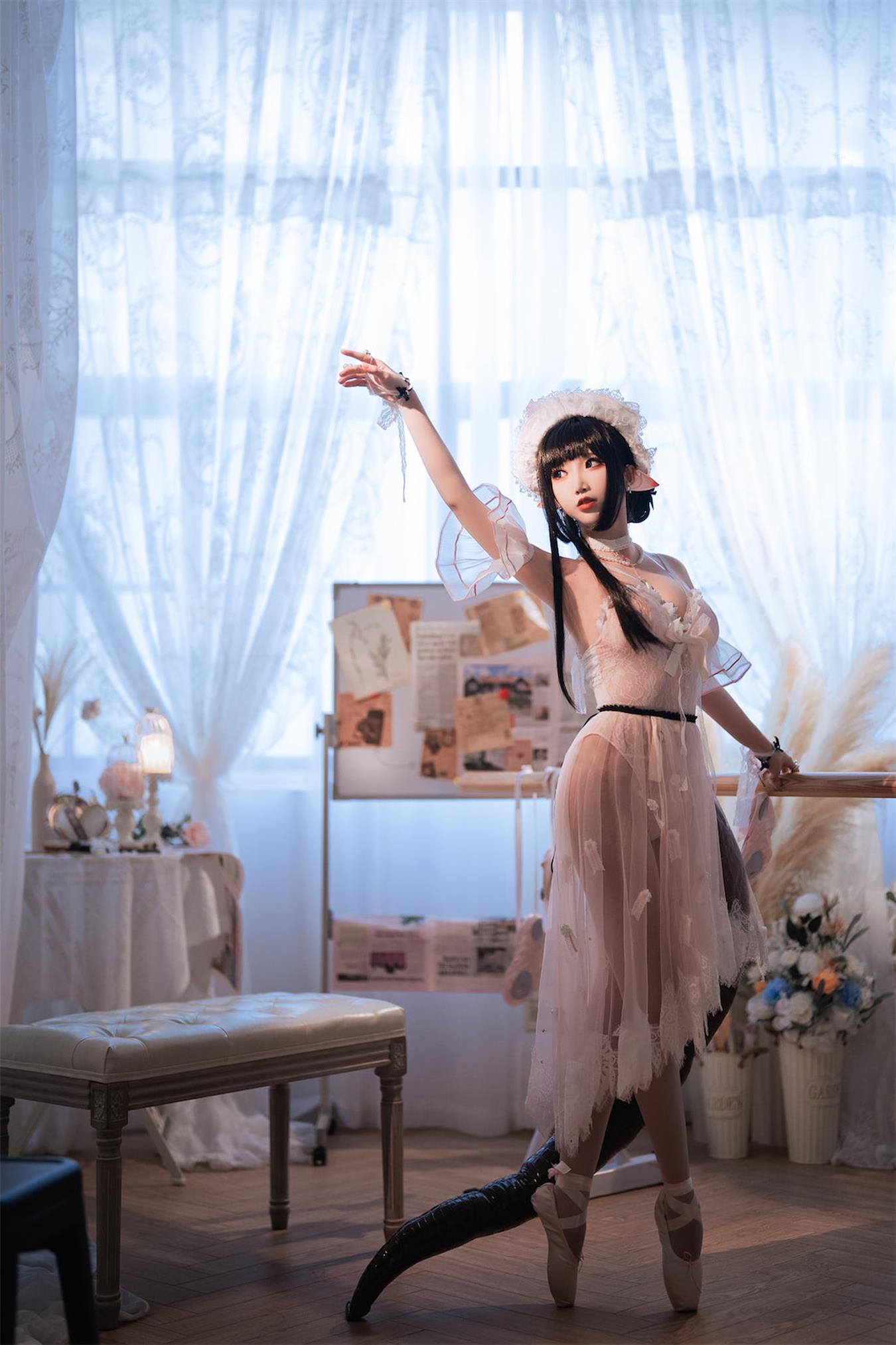 图片[37]-可爱人气Coser面饼仙儿&半半子 Arknights 黑x森蚺バレエ [52P] – 速更版-美库