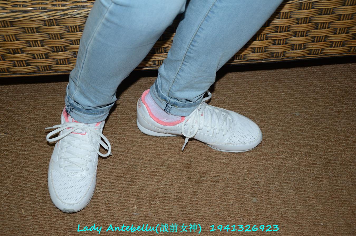 图片[13]-[战前女神] 美腿美足精品摄影套图 049 (1) [91P] – 速更版-美库