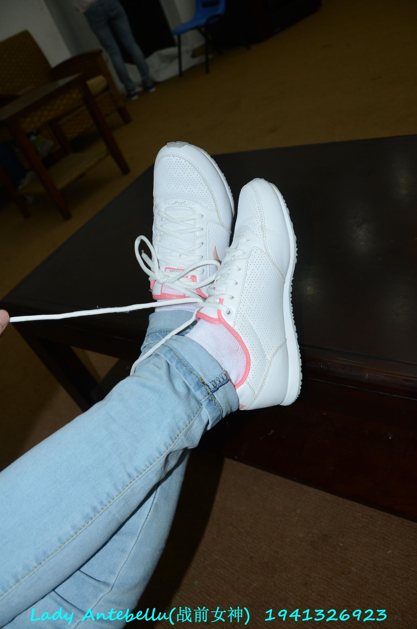 图片[24]-[战前女神] 美腿美足精品摄影套图 049 (1) [91P] – 速更版-美库