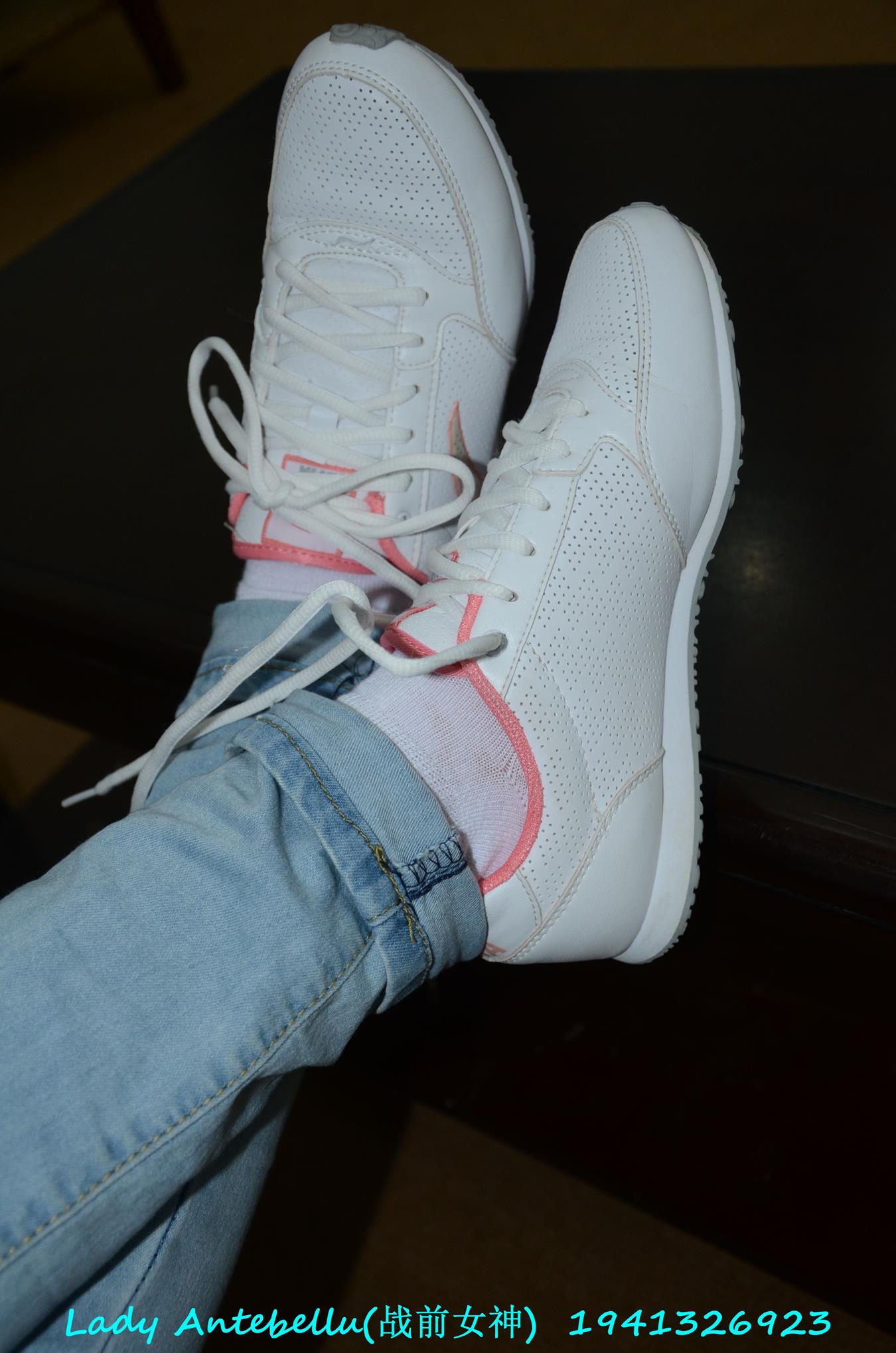 图片[25]-[战前女神] 美腿美足精品摄影套图 049 (1) [91P] – 速更版-美库