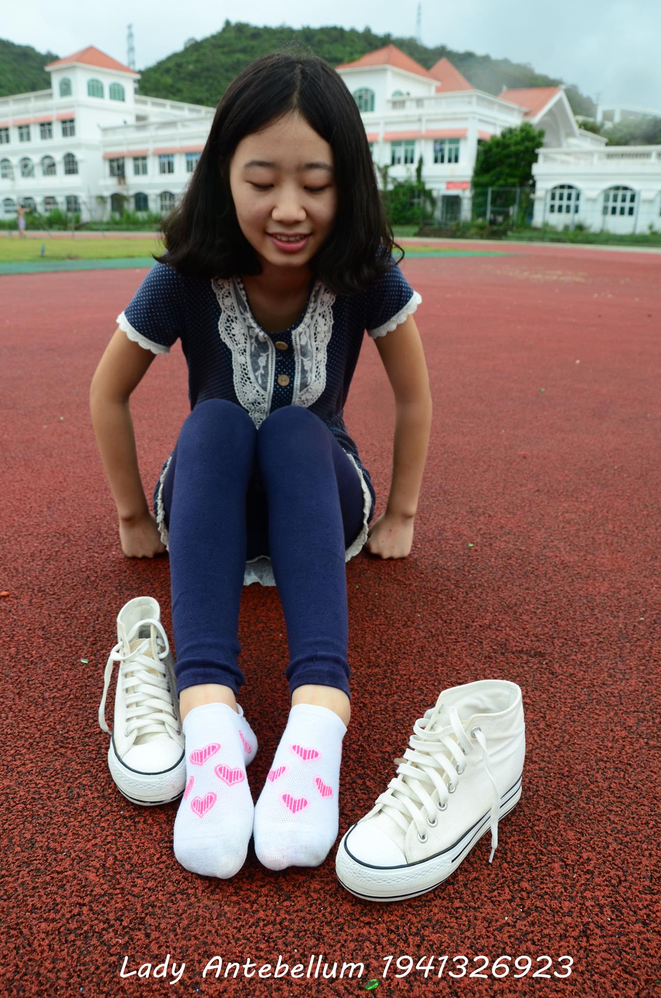 图片[11]-[战前女神] 美腿美足精品摄影套图 050 [117P] – 速更版-美库