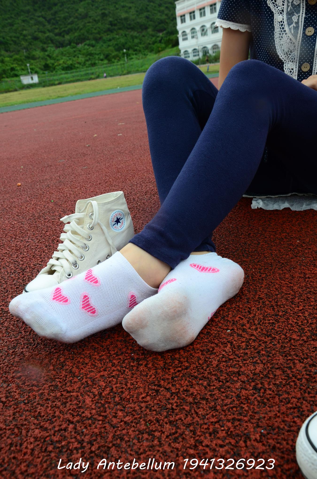 图片[13]-[战前女神] 美腿美足精品摄影套图 050 [117P] – 速更版-美库