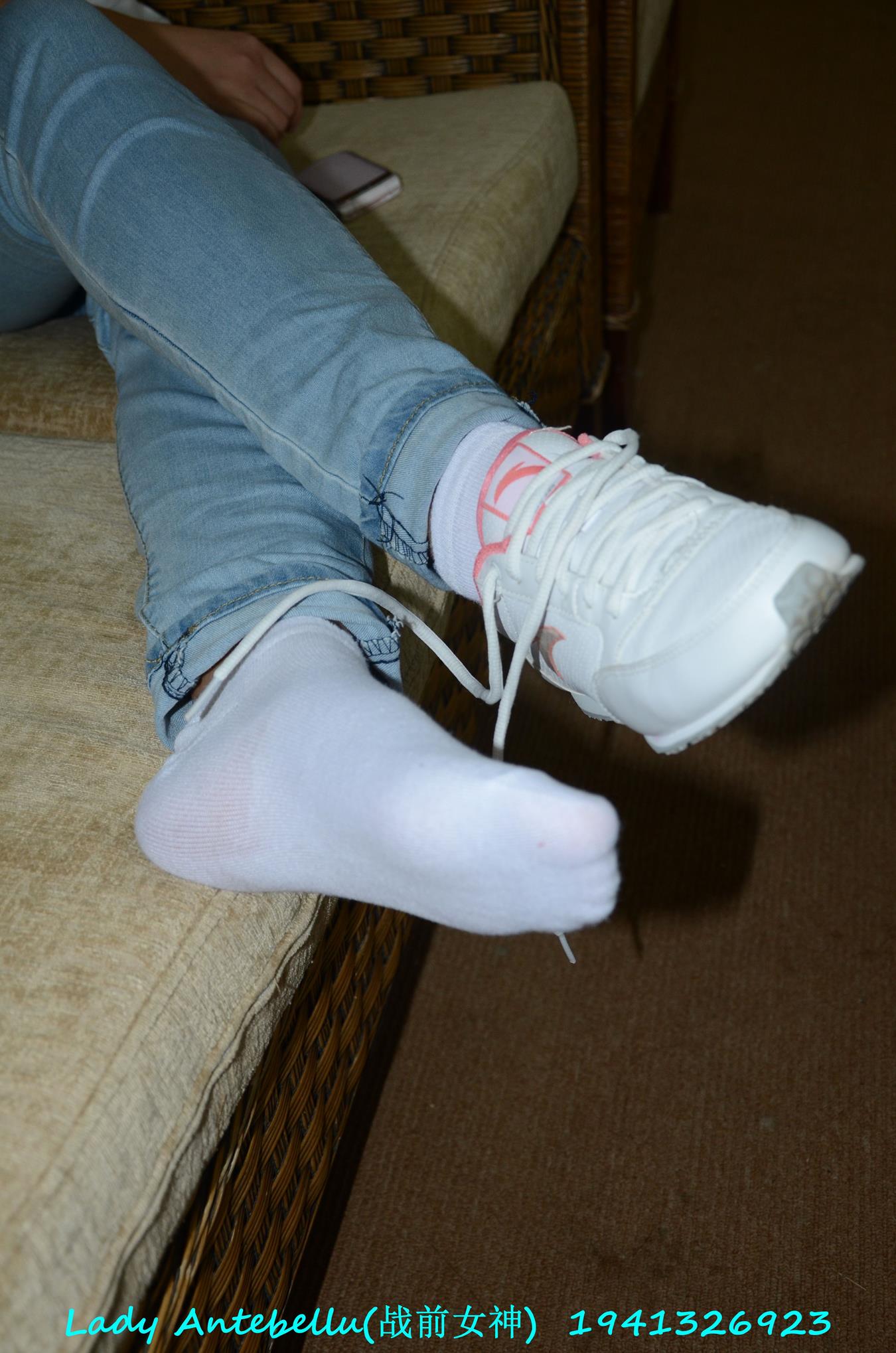 图片[50]-[战前女神] 美腿美足精品摄影套图 049 (1) [91P] – 速更版-美库