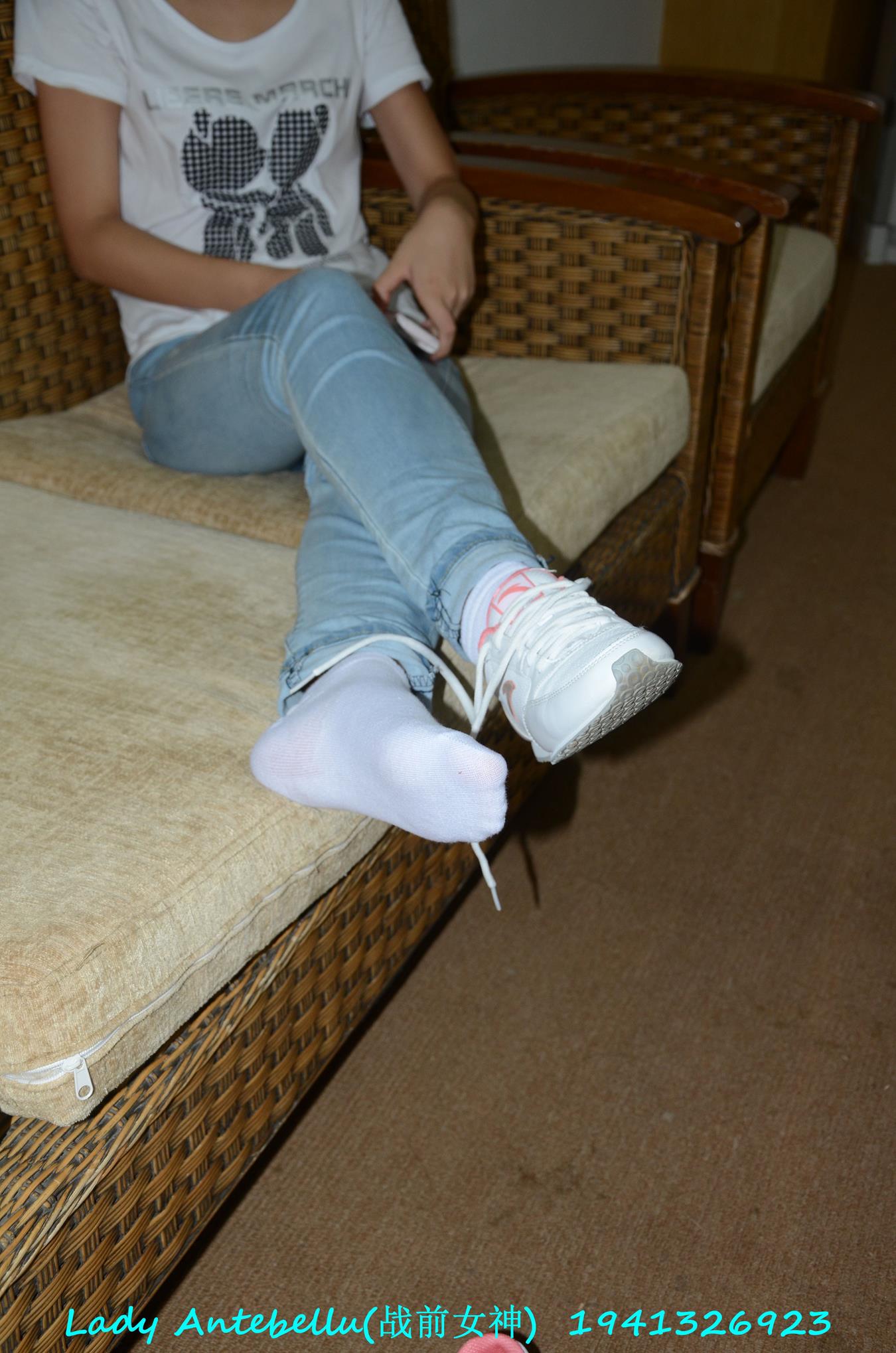 图片[51]-[战前女神] 美腿美足精品摄影套图 049 (1) [91P] – 速更版-美库