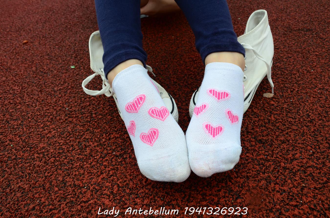 图片[26]-[战前女神] 美腿美足精品摄影套图 050 [117P] – 速更版-美库