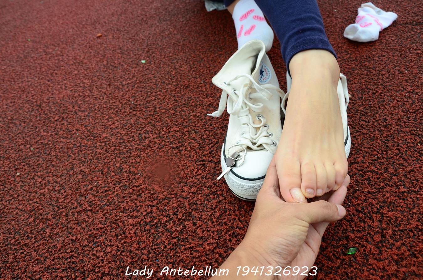 图片[67]-[战前女神] 美腿美足精品摄影套图 050 [117P] – 速更版-美库