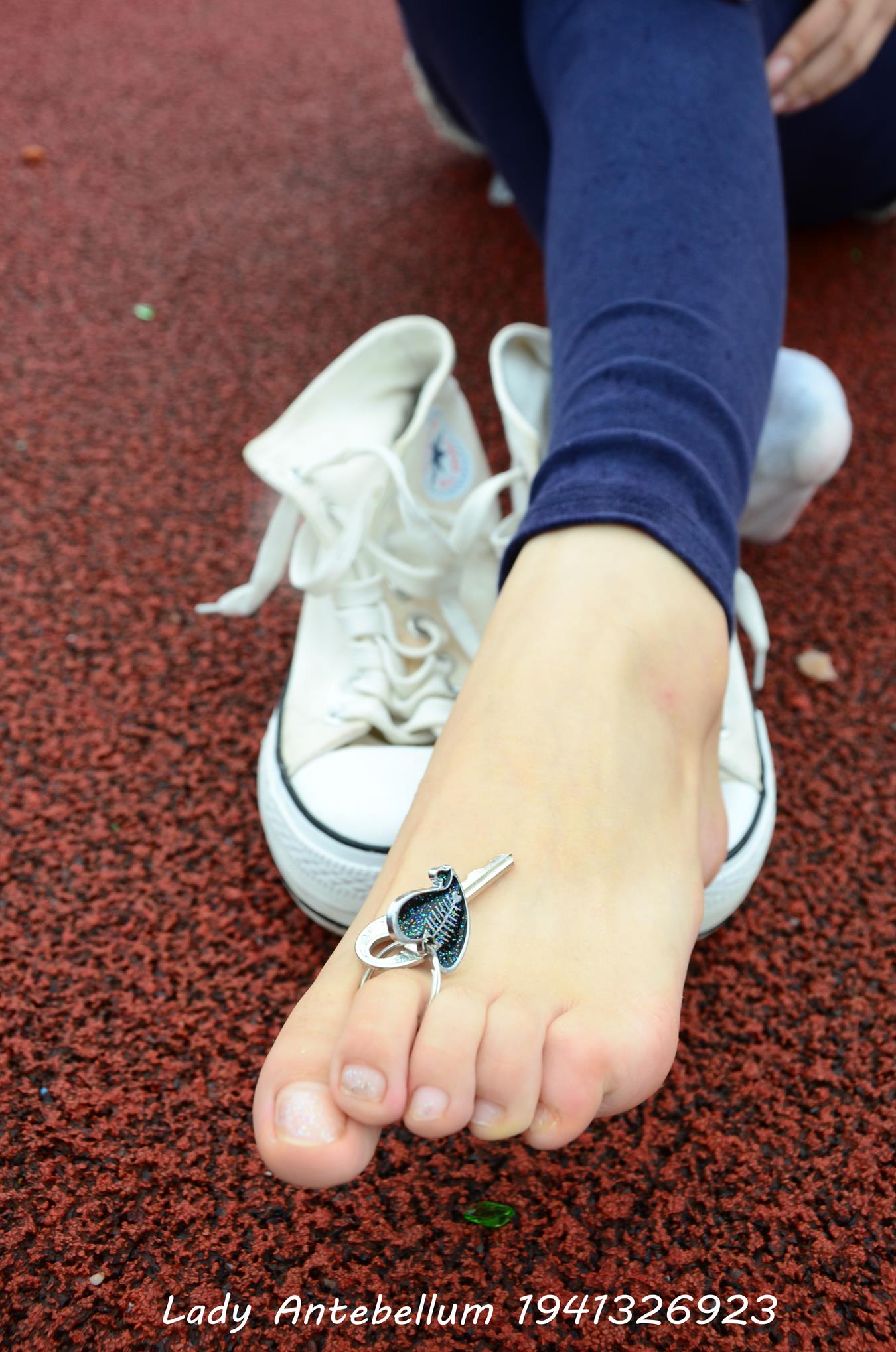 图片[79]-[战前女神] 美腿美足精品摄影套图 050 [117P] – 速更版-美库