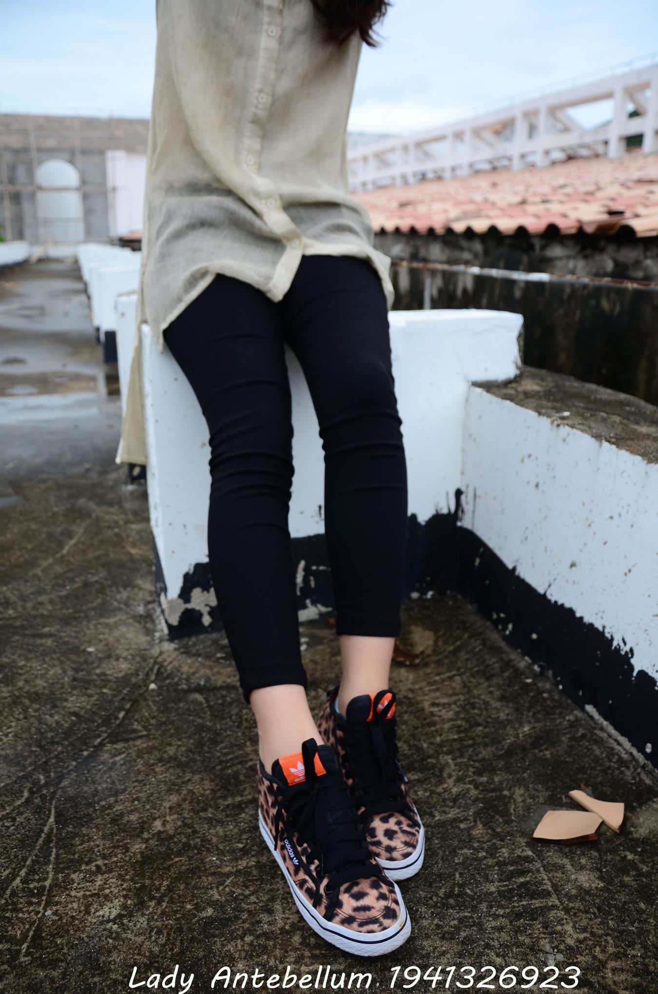 图片[17]-[战前女神] 美腿美足精品摄影套图 051 (1) [84P] – 速更版-美库