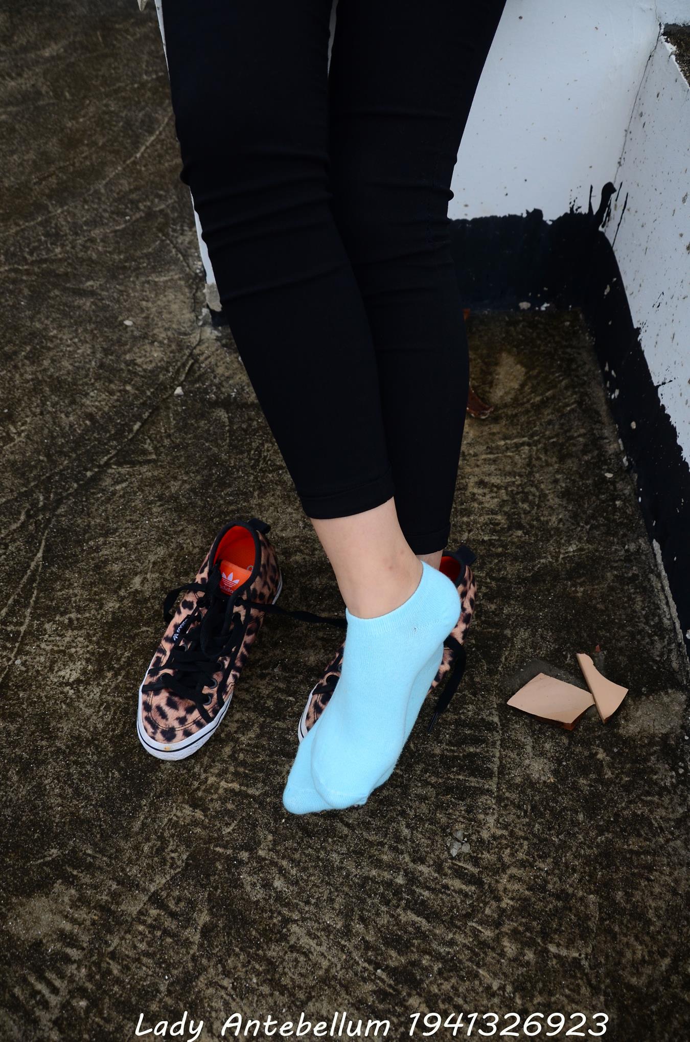 图片[21]-[战前女神] 美腿美足精品摄影套图 051 (2) [70P] – 速更版-美库