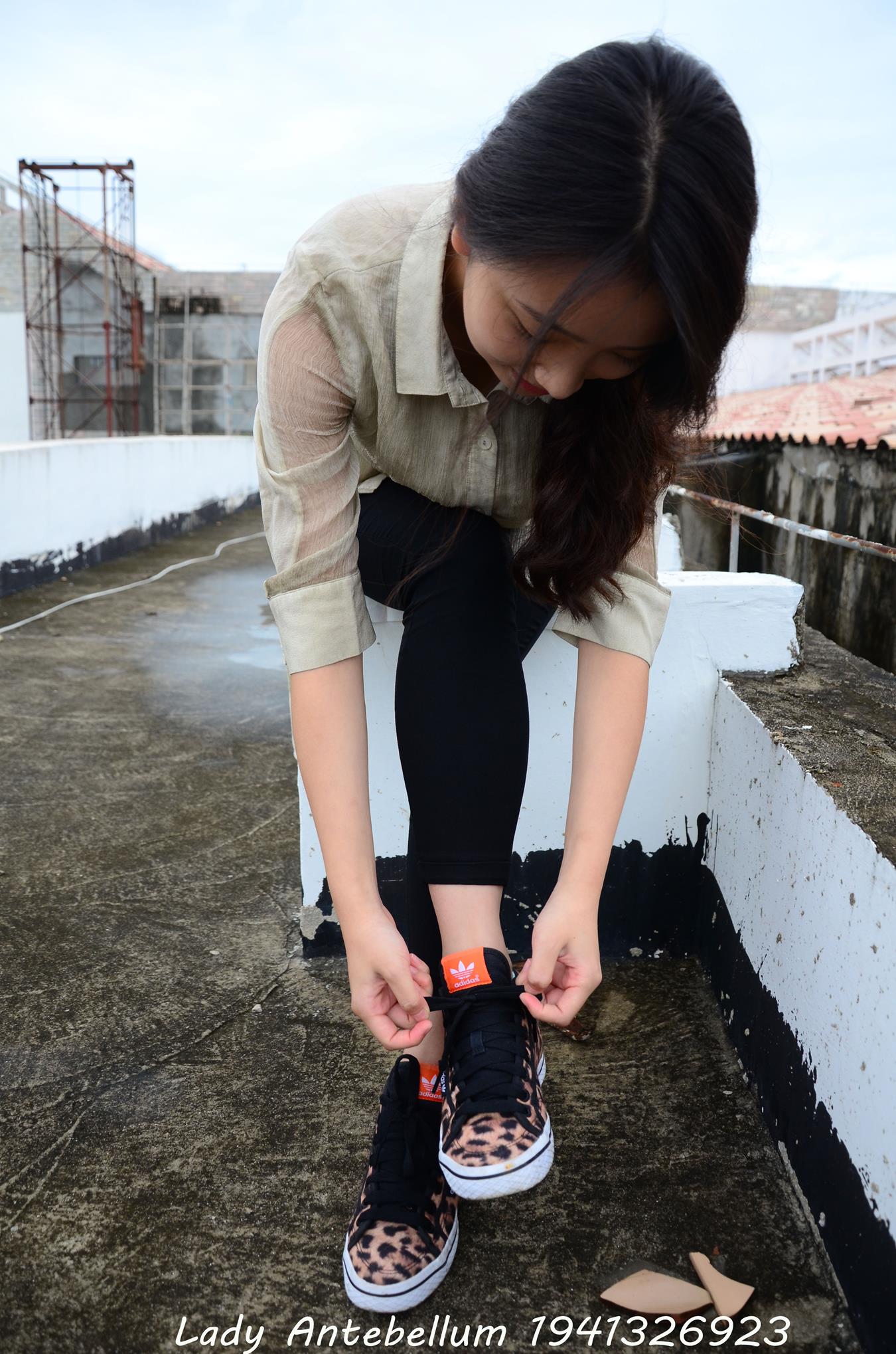 图片[23]-[战前女神] 美腿美足精品摄影套图 051 (1) [84P] – 速更版-美库