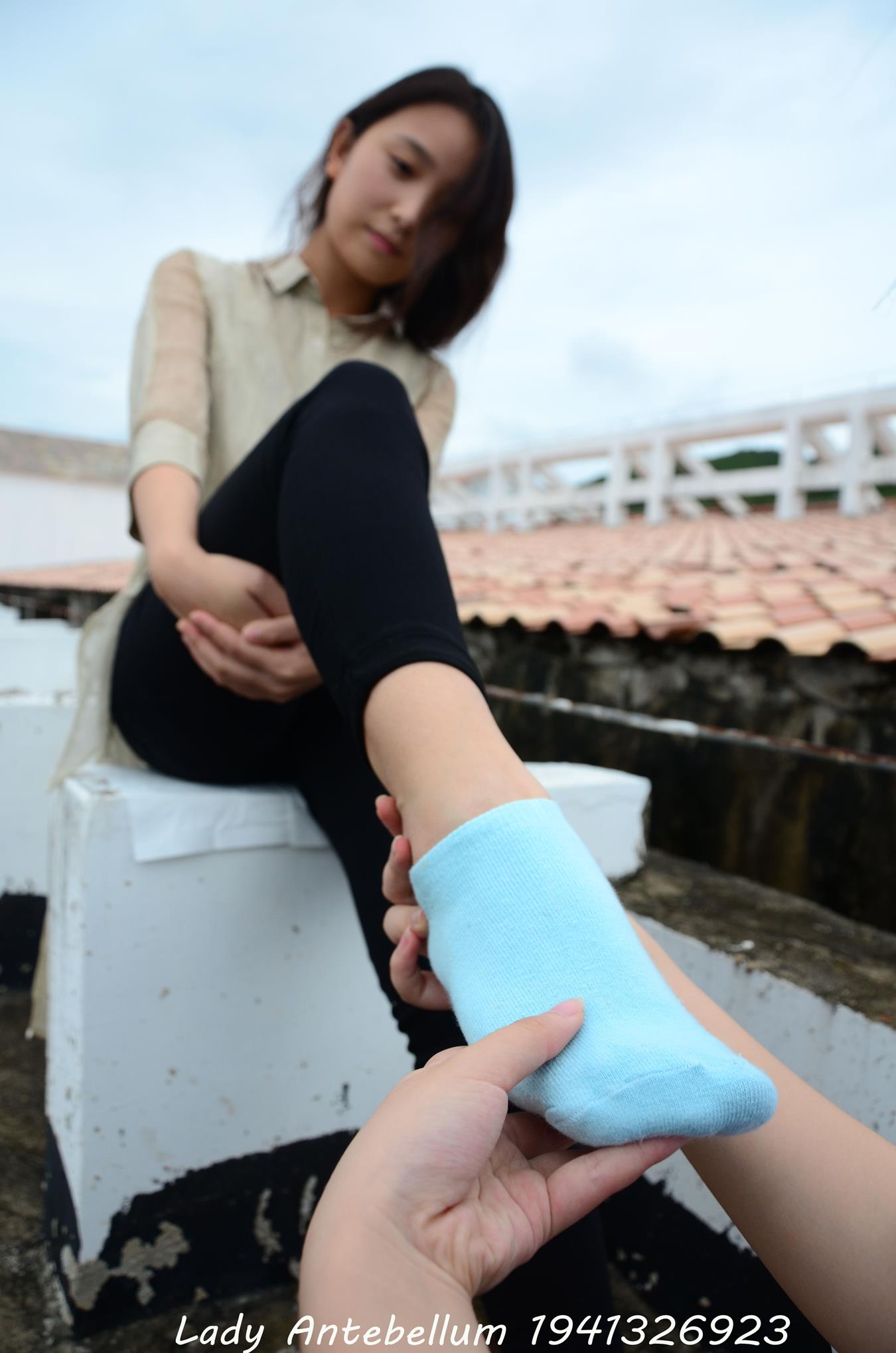 图片[30]-[战前女神] 美腿美足精品摄影套图 051 (2) [70P] – 速更版-美库