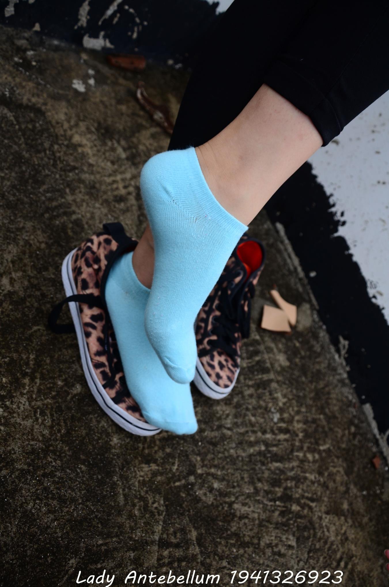 图片[33]-[战前女神] 美腿美足精品摄影套图 051 (2) [70P] – 速更版-美库