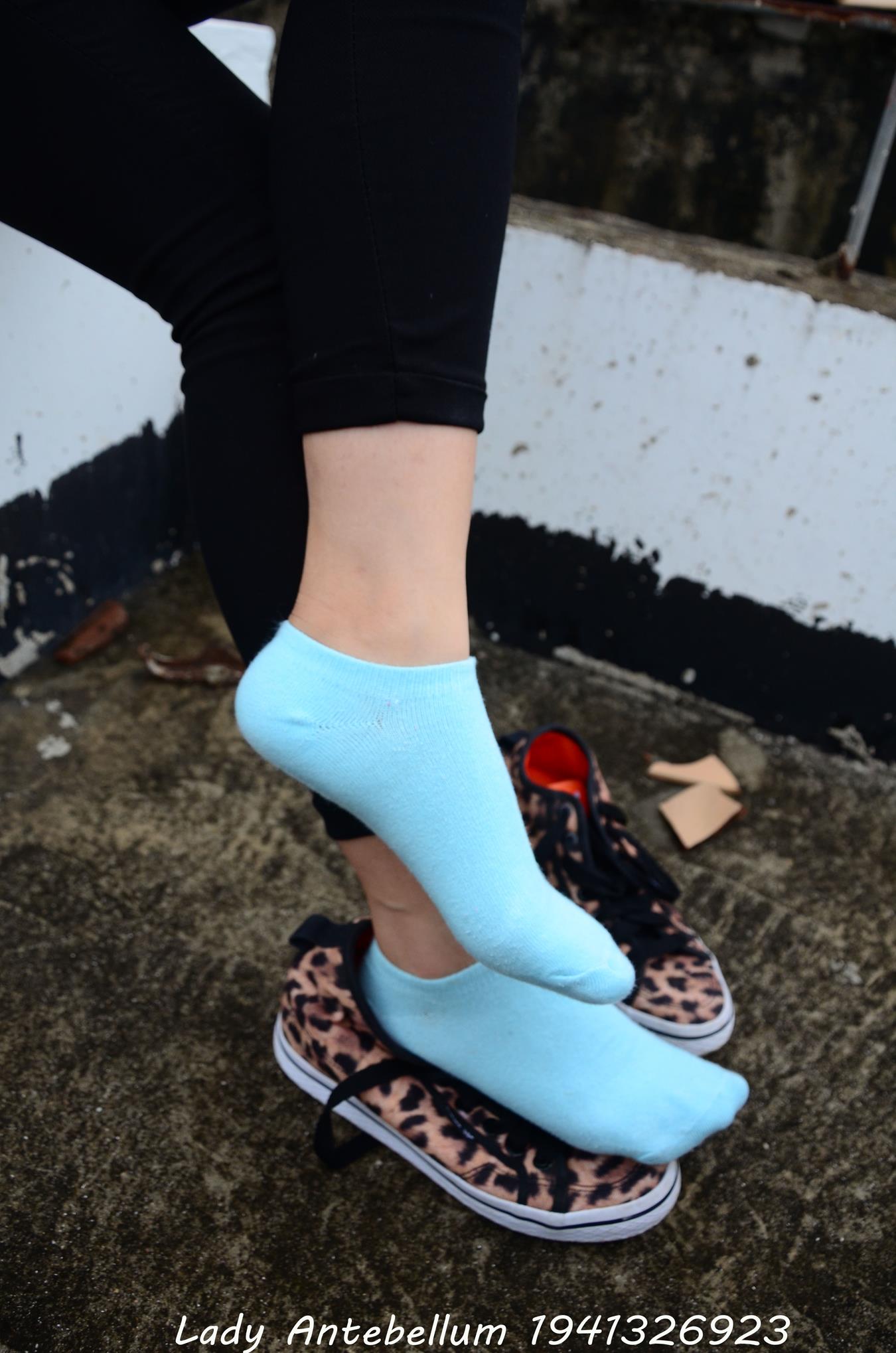 图片[36]-[战前女神] 美腿美足精品摄影套图 051 (2) [70P] – 速更版-美库