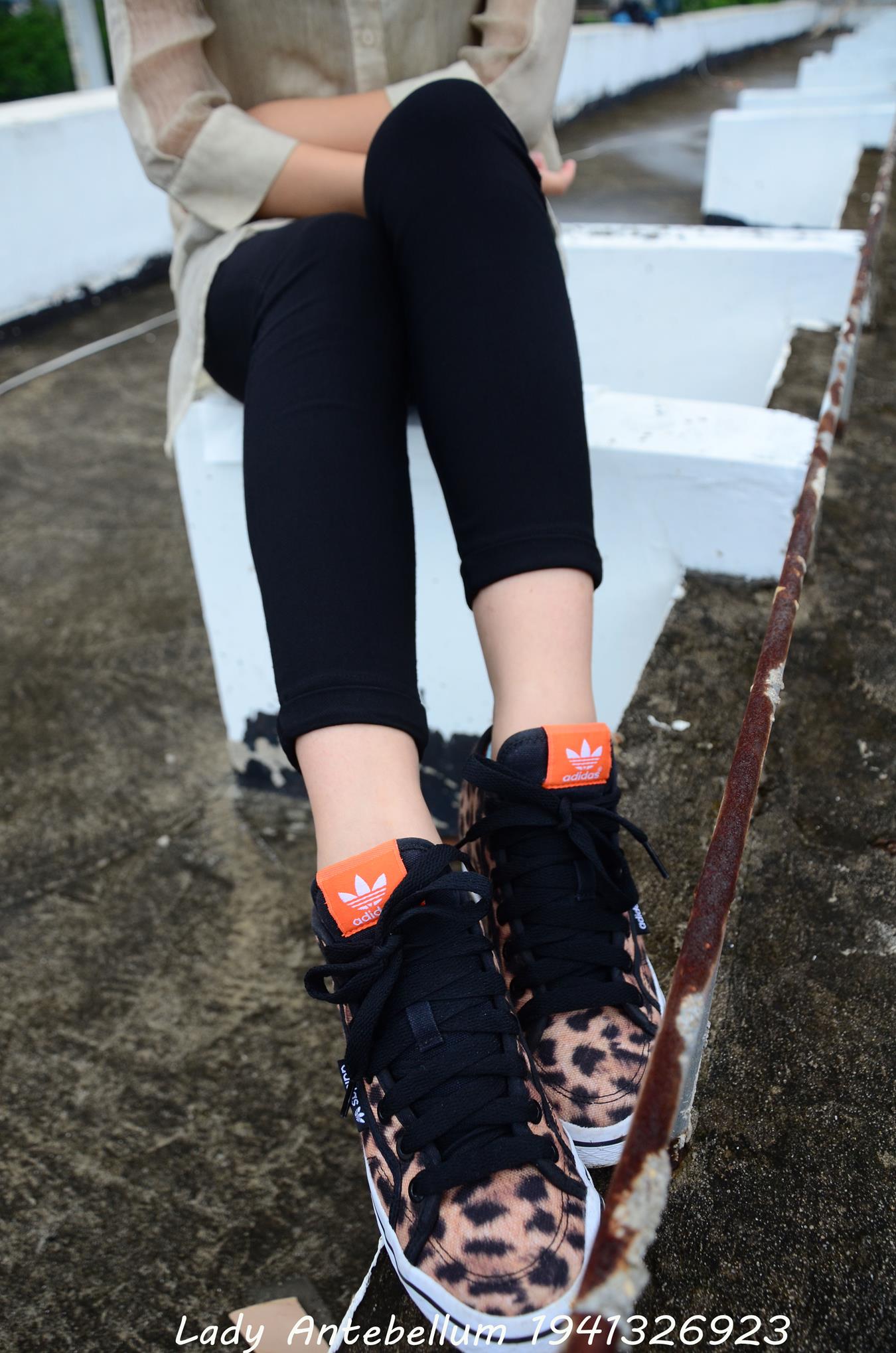 图片[40]-[战前女神] 美腿美足精品摄影套图 051 (1) [84P] – 速更版-美库