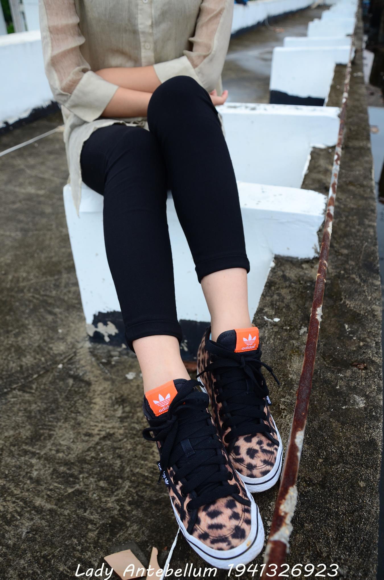 图片[42]-[战前女神] 美腿美足精品摄影套图 051 (1) [84P] – 速更版-美库