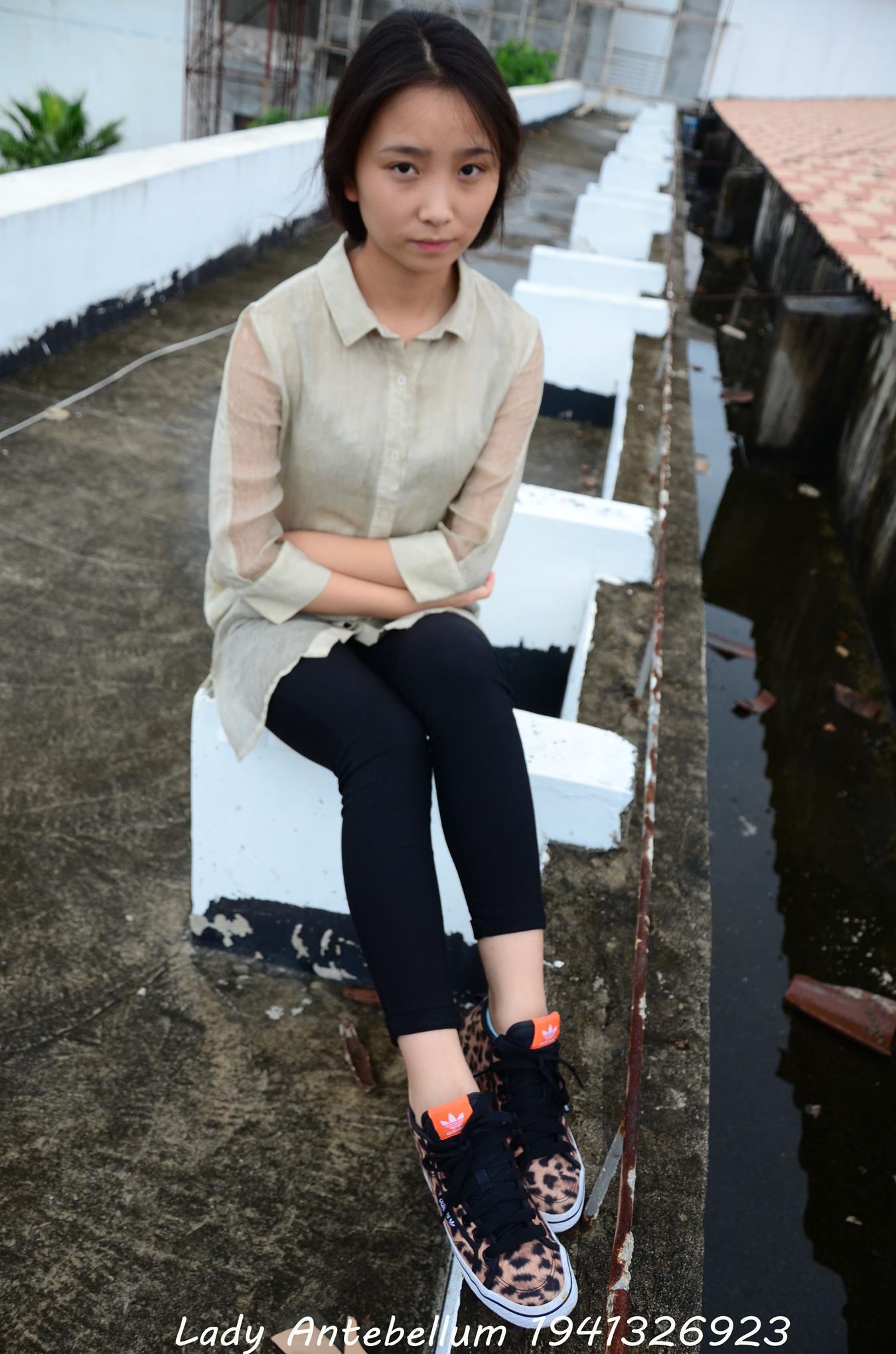 图片[43]-[战前女神] 美腿美足精品摄影套图 051 (1) [84P] – 速更版-美库