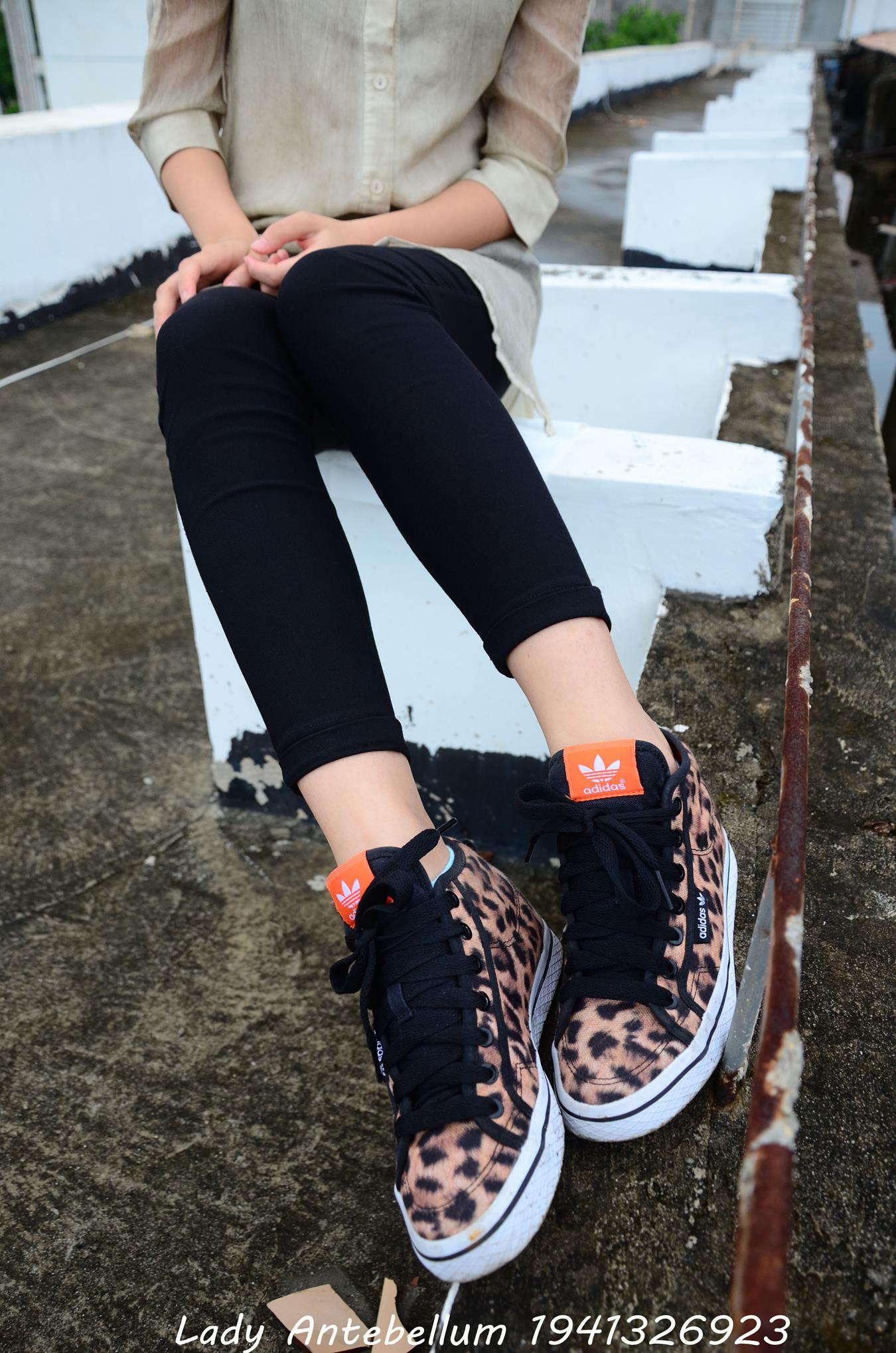 图片[49]-[战前女神] 美腿美足精品摄影套图 051 (1) [84P] – 速更版-美库