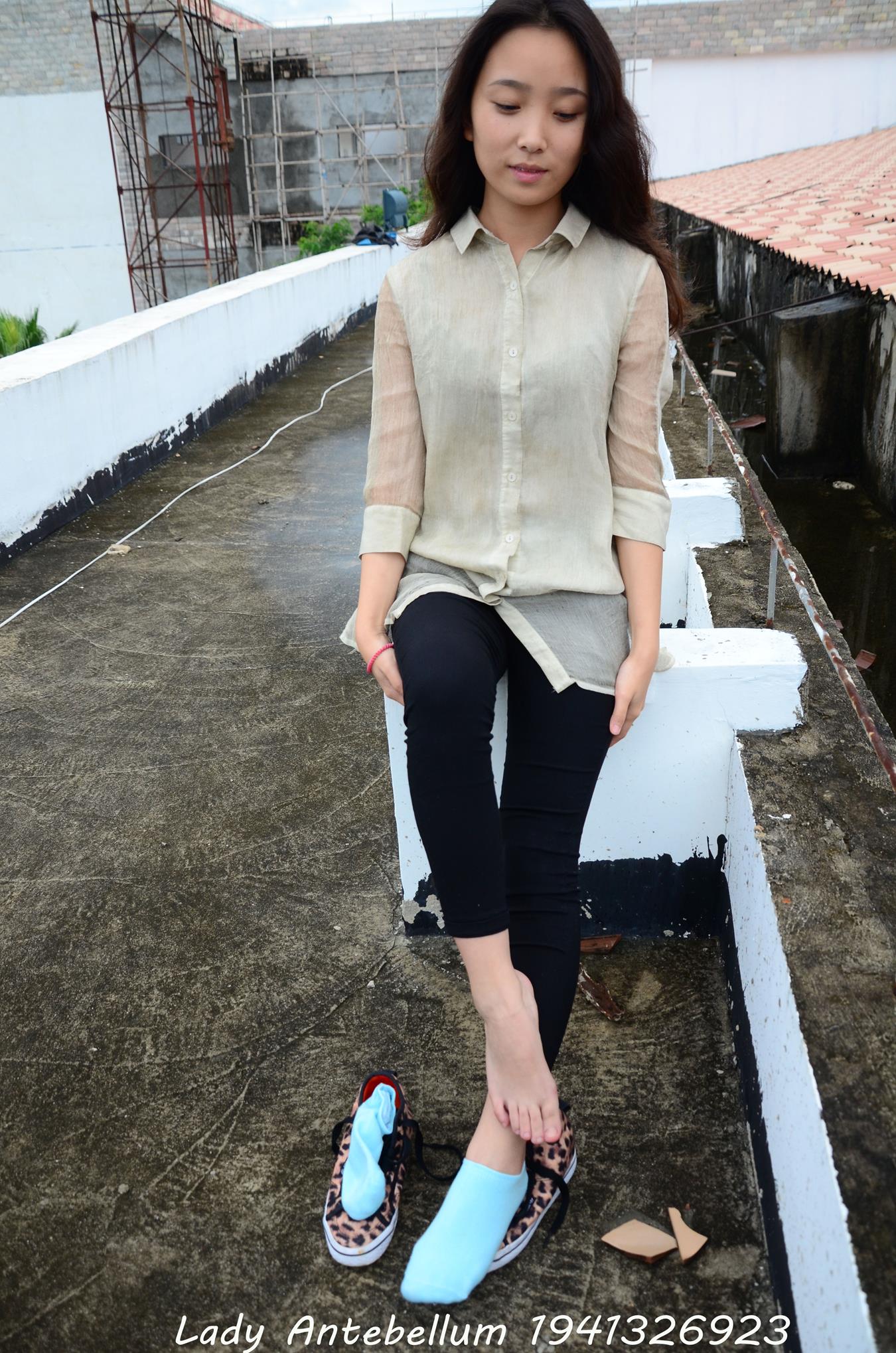 图片[48]-[战前女神] 美腿美足精品摄影套图 051 (2) [70P] – 速更版-美库