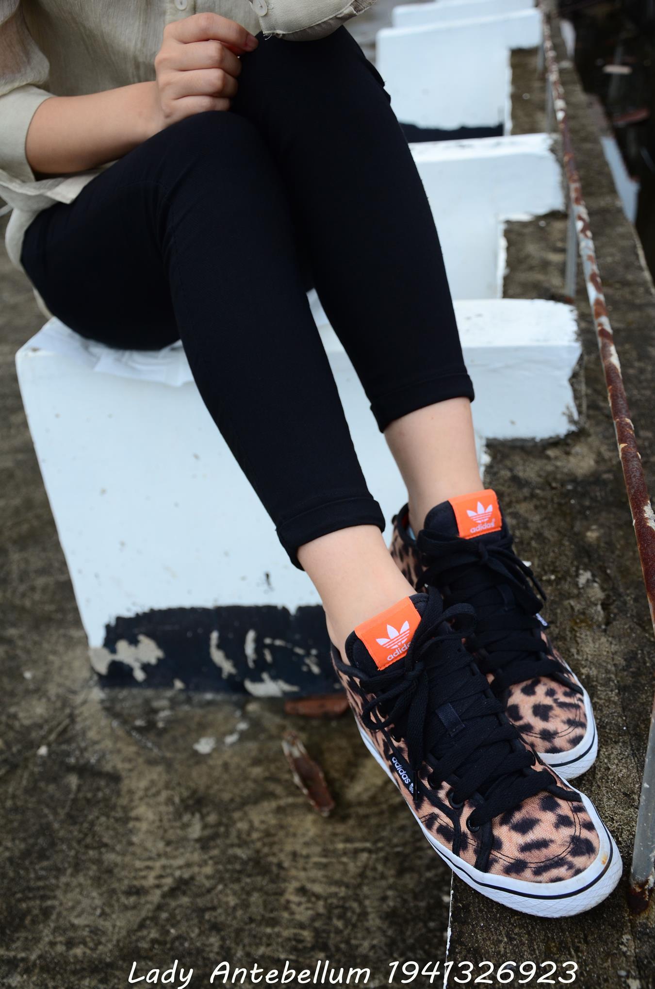 图片[52]-[战前女神] 美腿美足精品摄影套图 051 (1) [84P] – 速更版-美库