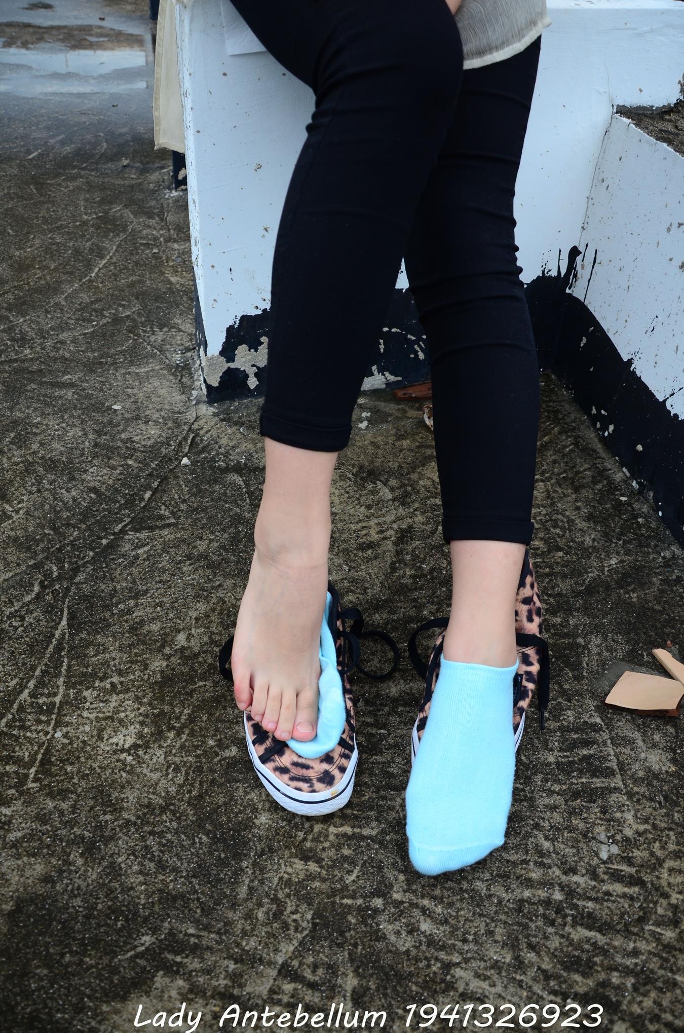 图片[58]-[战前女神] 美腿美足精品摄影套图 051 (2) [70P] – 速更版-美库